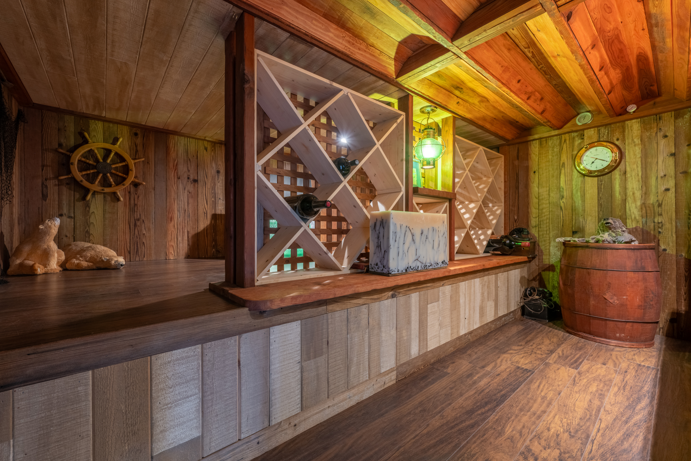  214 Crest Road - 物件實景