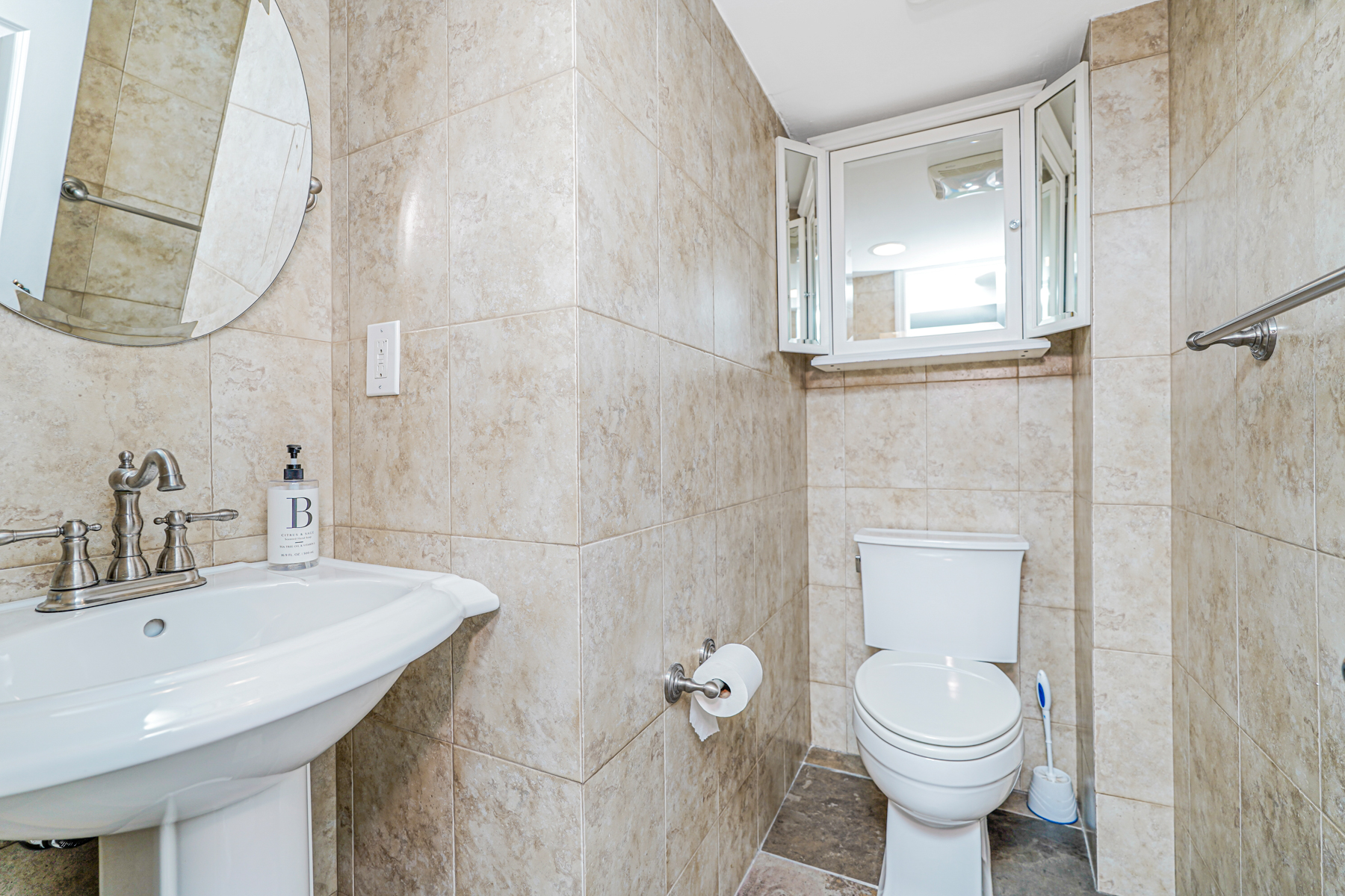Staten Island, New York, 10301, United States, 4 Bedrooms Bedrooms, ,3 BathroomsBathrooms,Residential,For Sale,1838592