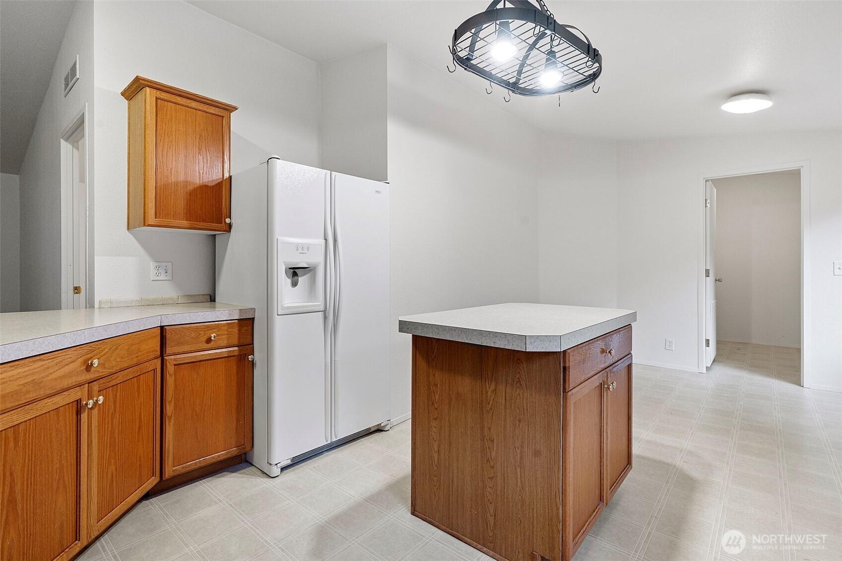 GRAHAM, Washington, 98338, United States, 3 Bedrooms Bedrooms, ,2 BathroomsBathrooms,Residential,For Sale,1896450