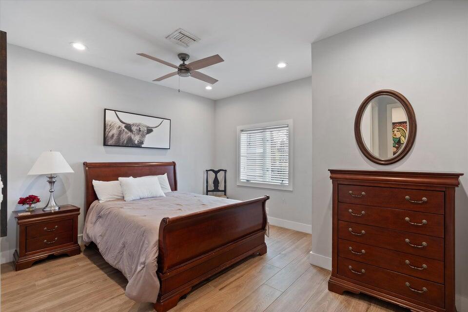 Lighthouse Point, Florida, 33064, United States, 4 Bedrooms Bedrooms, ,4 BathroomsBathrooms,Residential,For Sale,1992146