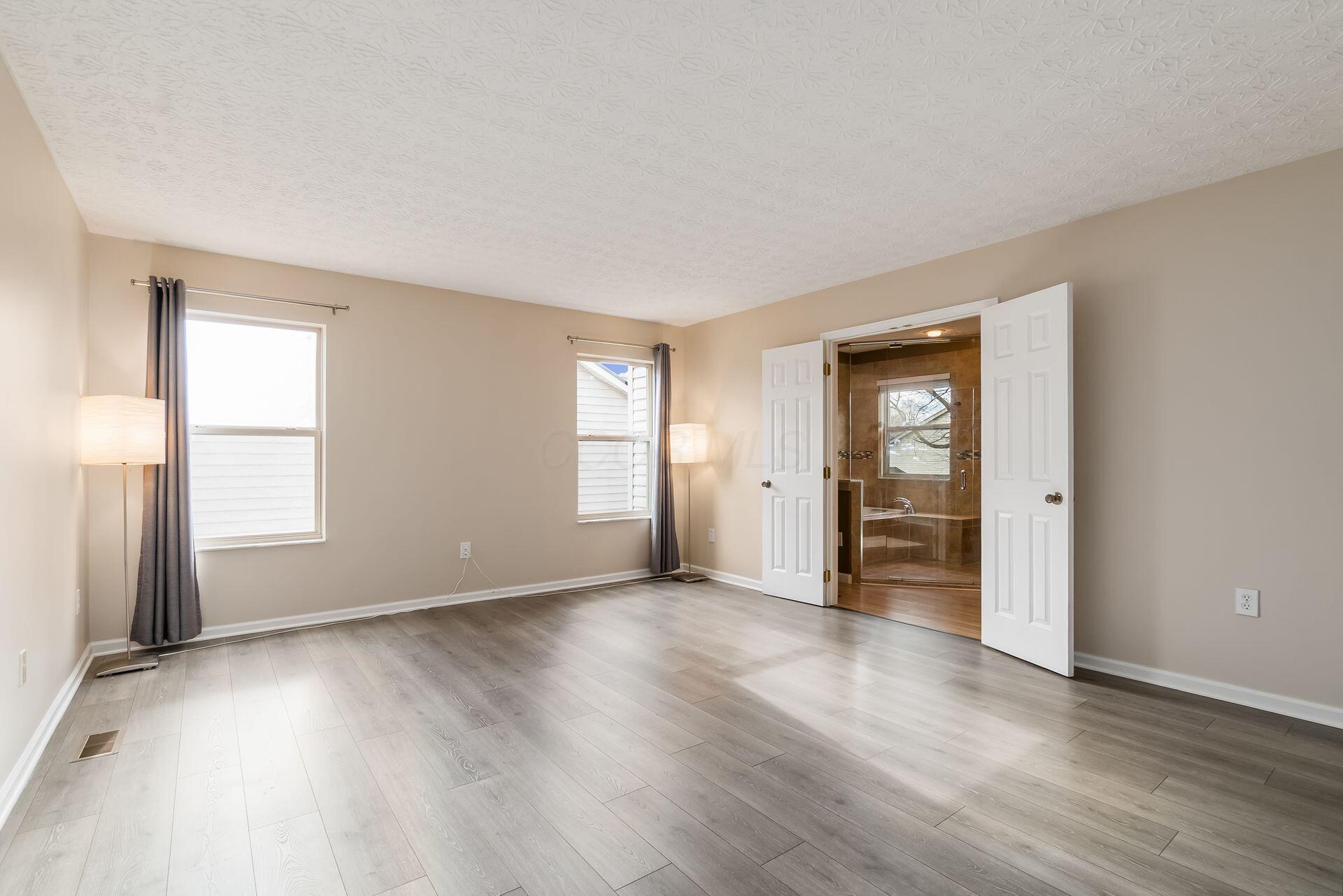 Powell, Ohio, 43065, United States, 4 Bedrooms Bedrooms, ,4 BathroomsBathrooms,Residential,For Sale,2003510