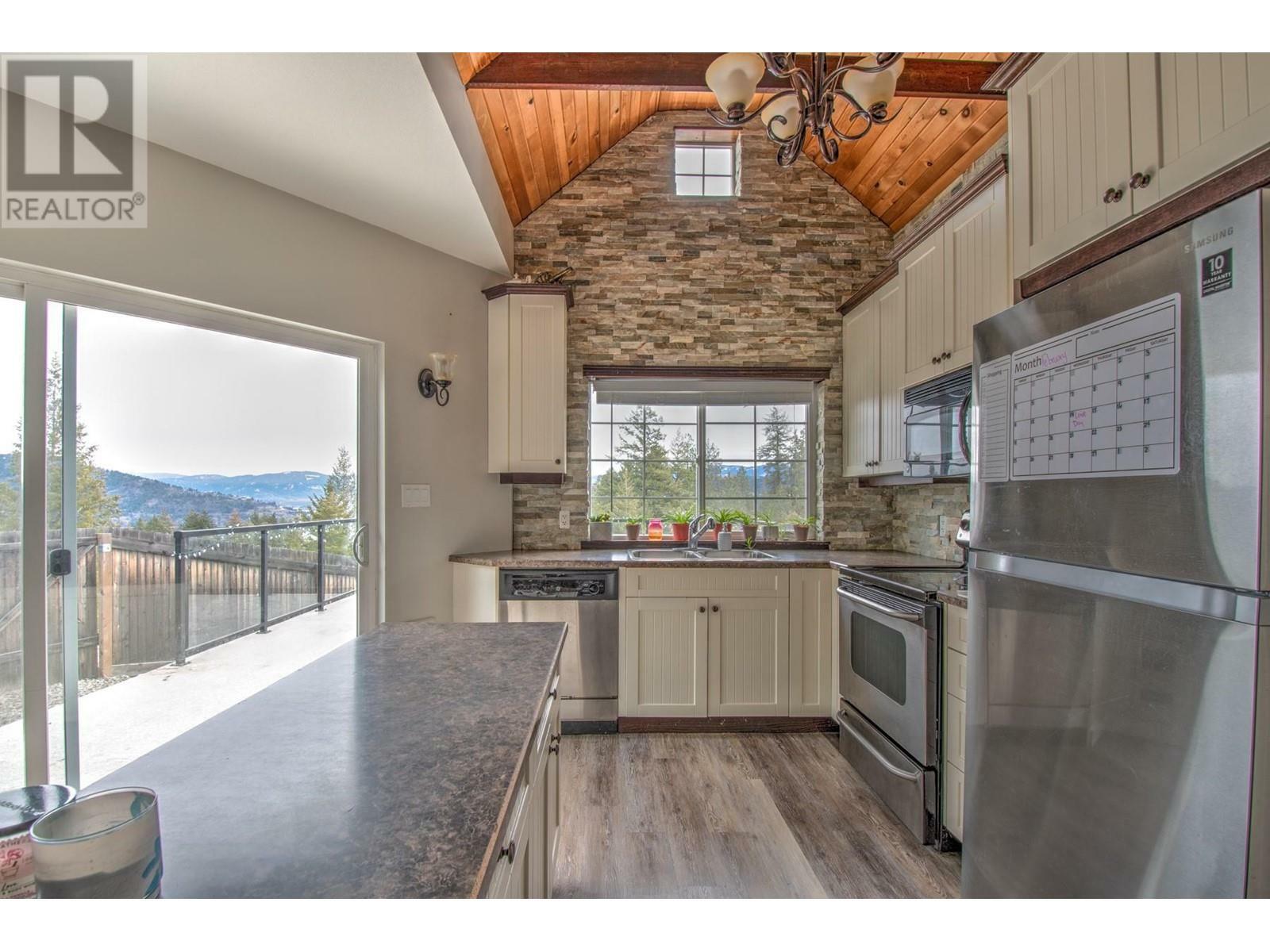 VERNON, British Columbia, V1H 2B9, CA, 3 Bedrooms Bedrooms, ,2 BathroomsBathrooms,Residential,For Sale,1836897