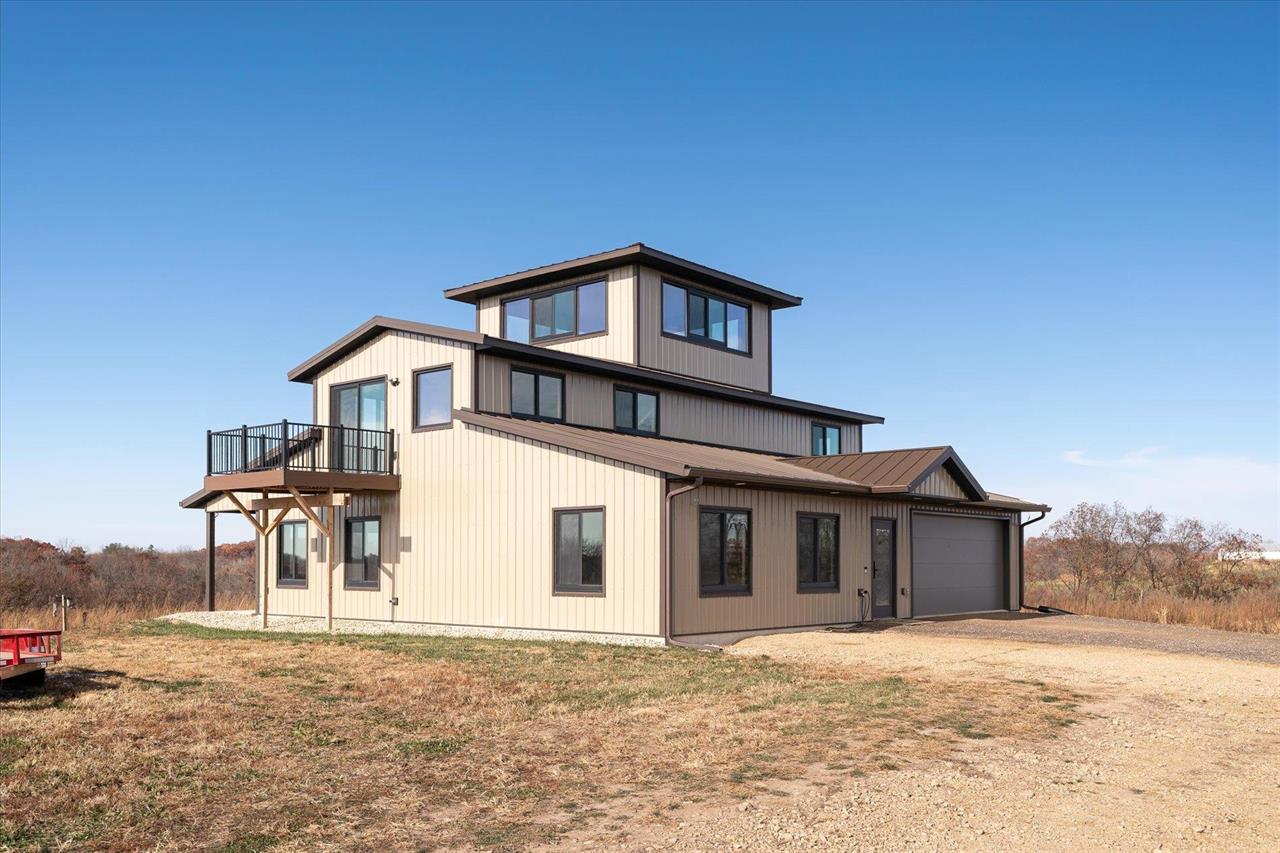 Muscoda, Wisconsin, 53573, United States, 3 Bedrooms Bedrooms, ,3 BathroomsBathrooms,Residential,For Sale,1990387