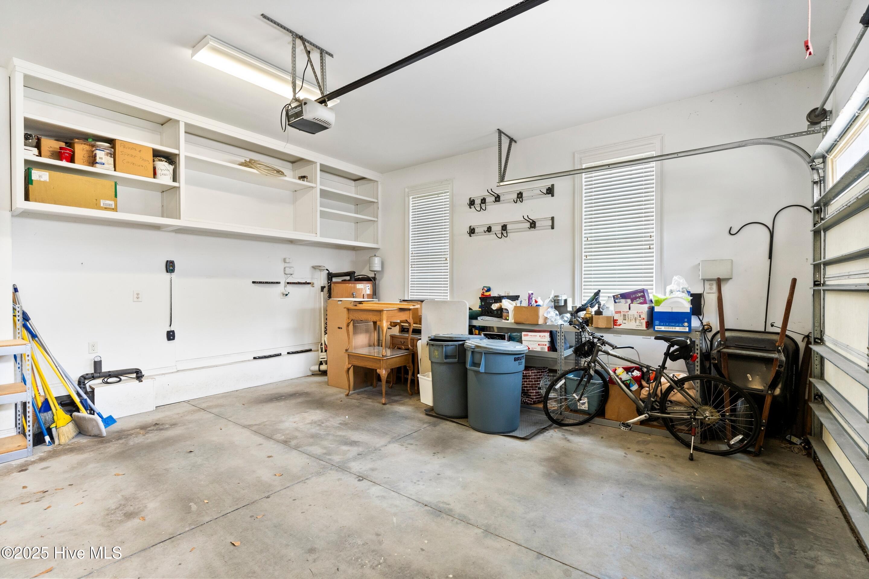 Jacksonville, North Carolina, 28540, United States, 5 Bedrooms Bedrooms, ,4 BathroomsBathrooms,Residential,For Sale,1889954