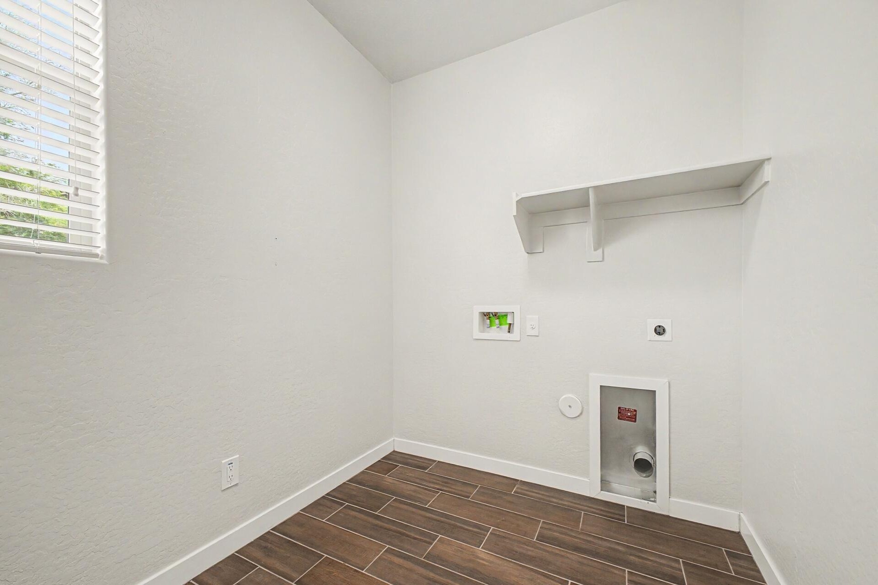  2369 W Gloria Lane  Phoenix, AZ - 物件實景