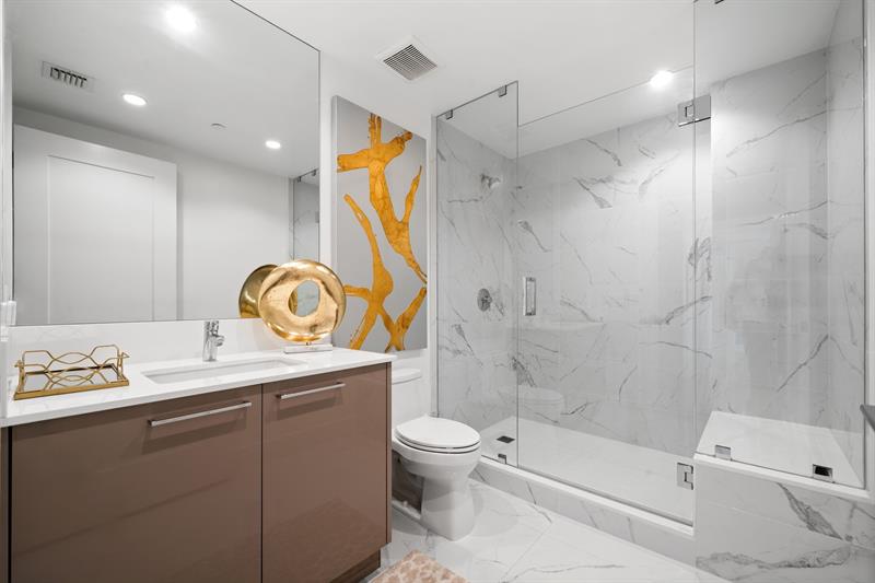 Fort Lauderdale, Florida, 33301, United States, 4 Bedrooms Bedrooms, ,5 BathroomsBathrooms,Residential,For Sale,1987961