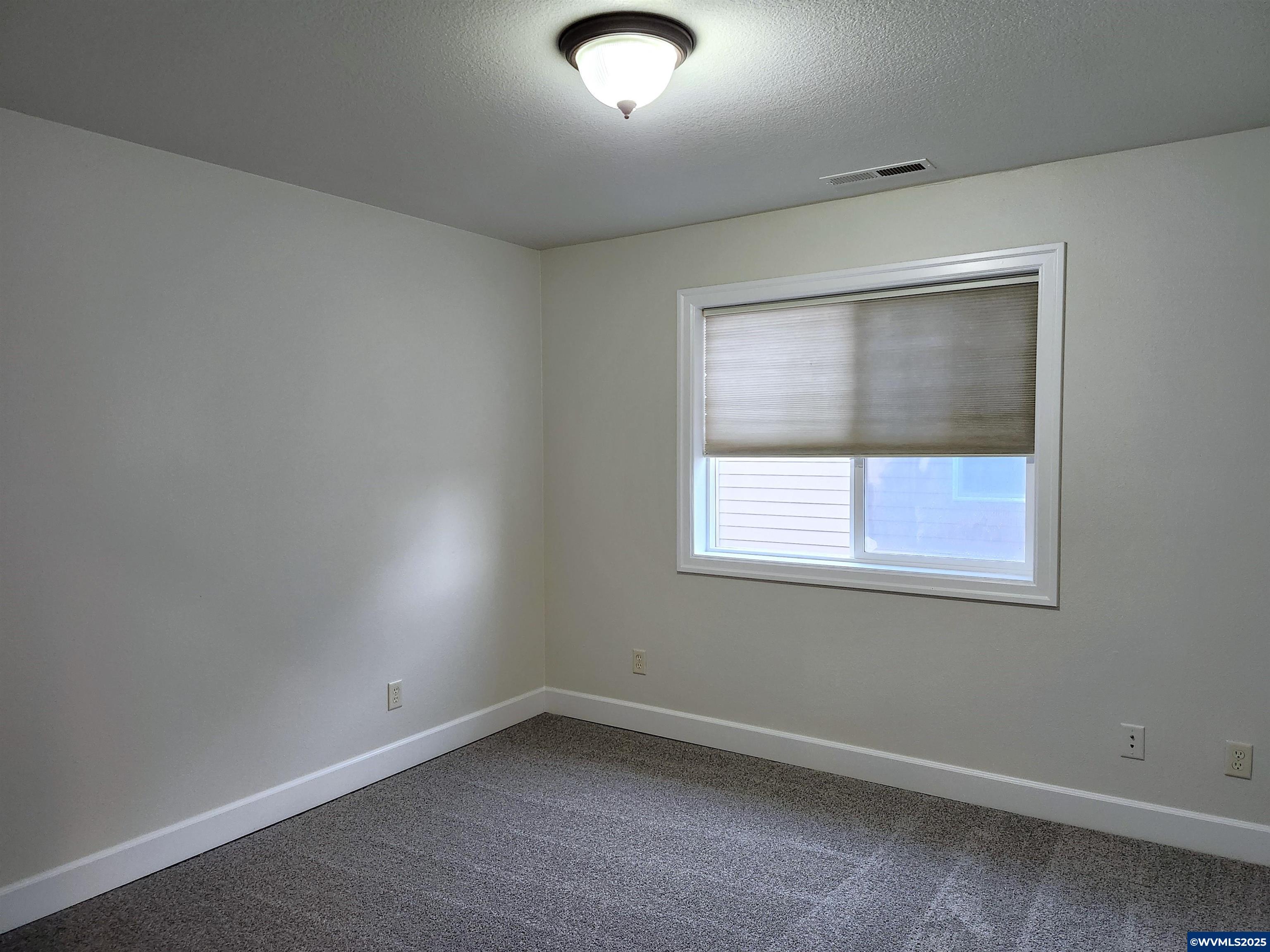 Salem, Oregon, 97304, United States, 4 Bedrooms Bedrooms, ,3 BathroomsBathrooms,Residential,For Sale,1840463