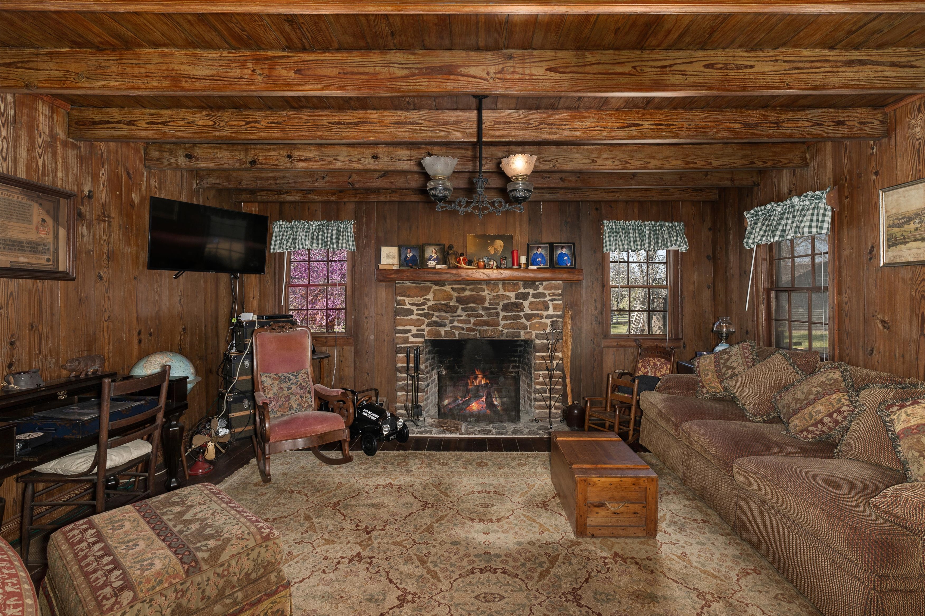 Cushing, Texas, 75760, United States, 3 Bedrooms Bedrooms, ,2 BathroomsBathrooms,Residential,For Sale,1978449