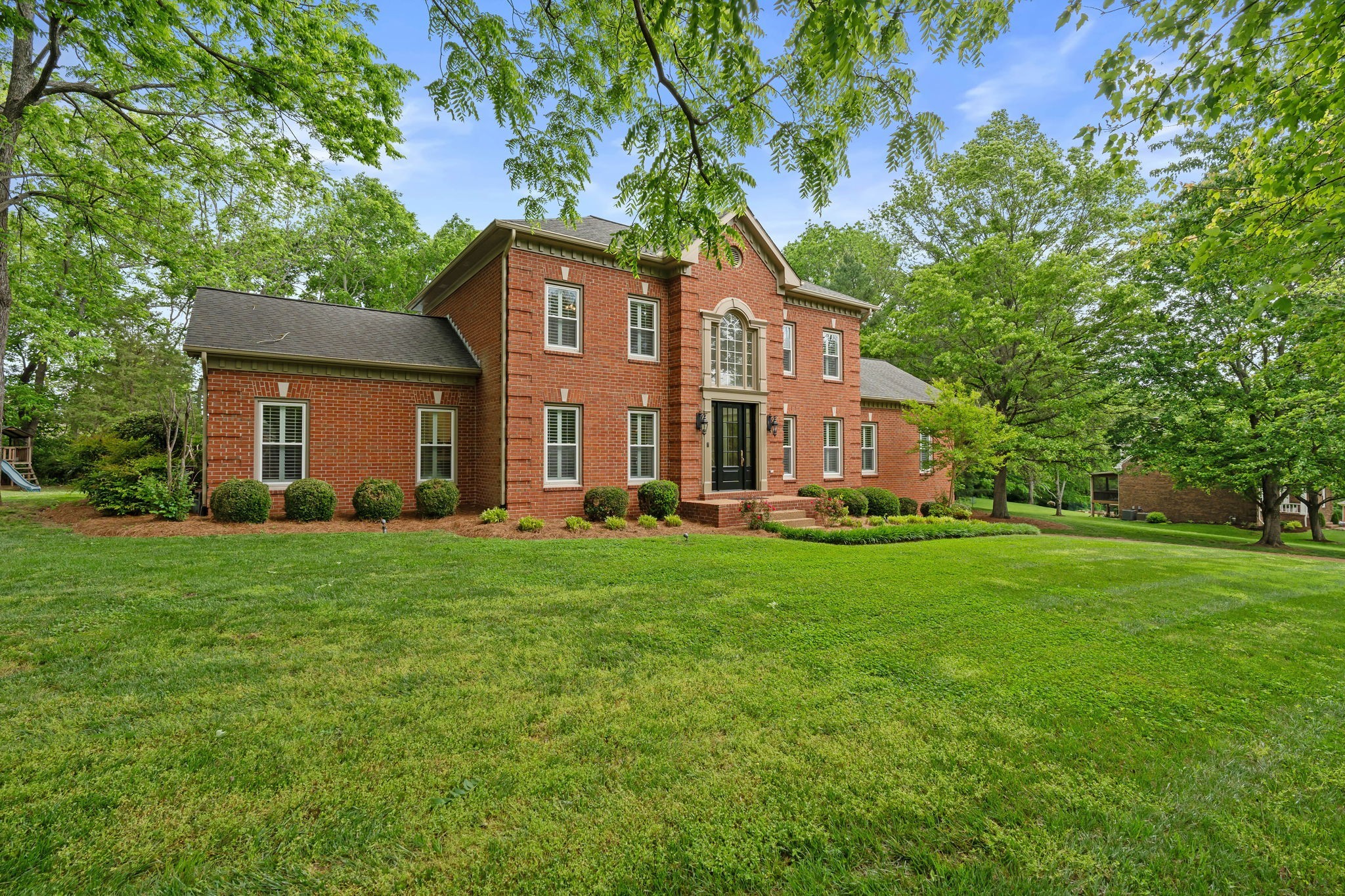 Brentwood, Tennessee, 37027, United States, 4 Bedrooms Bedrooms, ,6 BathroomsBathrooms,Residential,For Sale,1987820