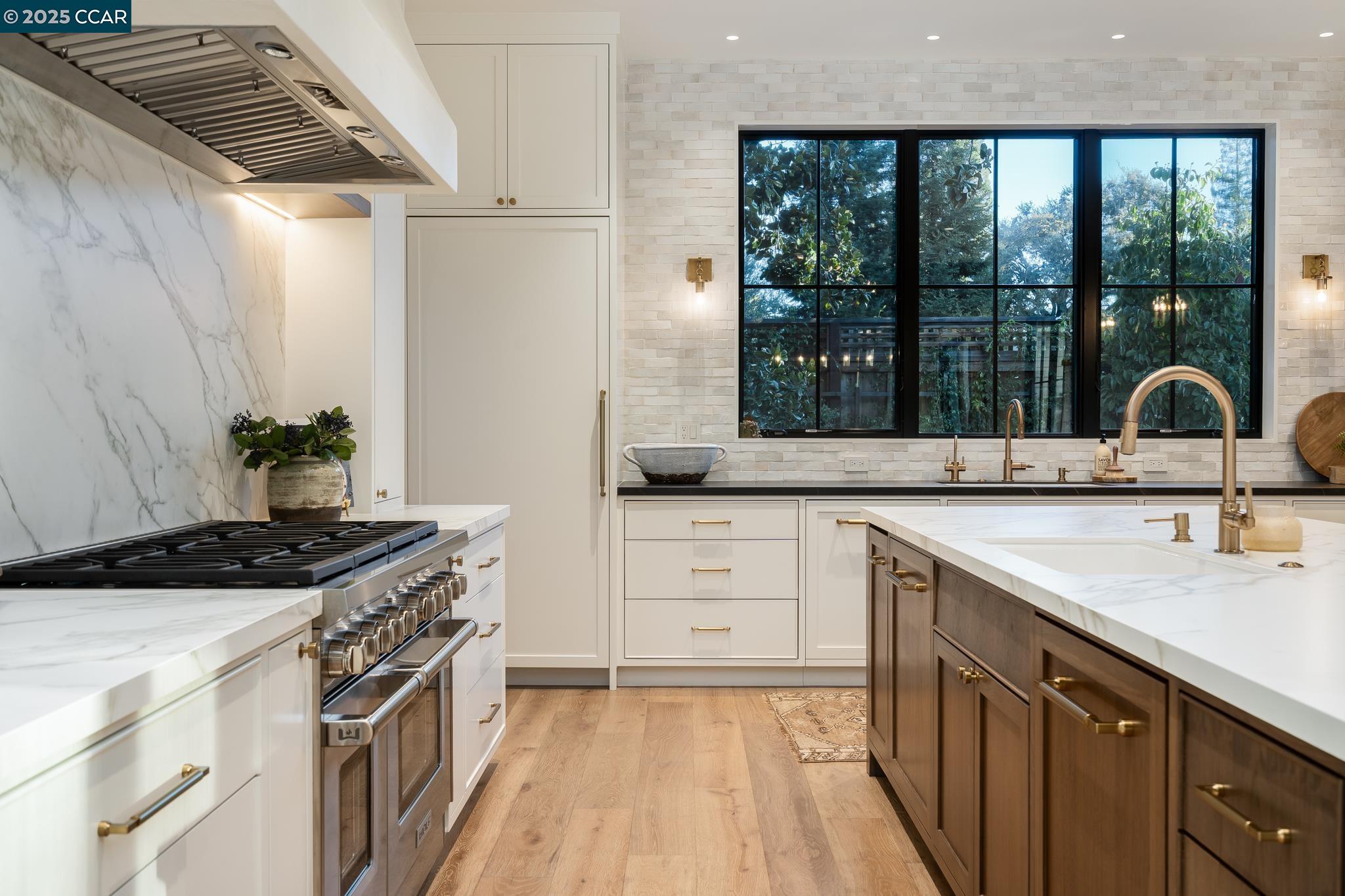 Alamo, California, 94507, United States, 5 Bedrooms Bedrooms, ,4 BathroomsBathrooms,Residential,For Sale,1998820