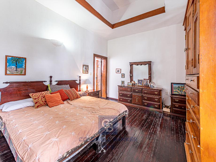 Chihuahua, Cuauhtémoc, Ciudad de México, 06700, Mexico, 5 Bedrooms Bedrooms, ,4 BathroomsBathrooms,Residential,For Sale,Chihuahua,1571530