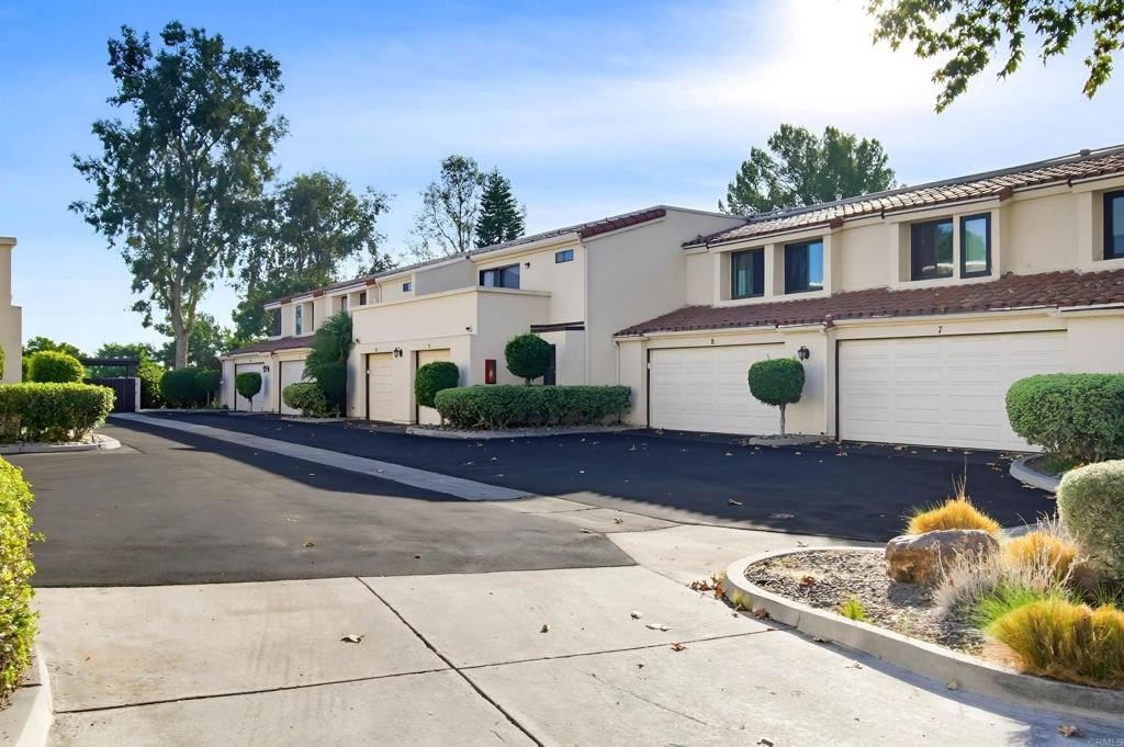 La Mesa, California, 91942, United States, 2 Bedrooms Bedrooms, ,2 BathroomsBathrooms,Residential,For Sale,1991099