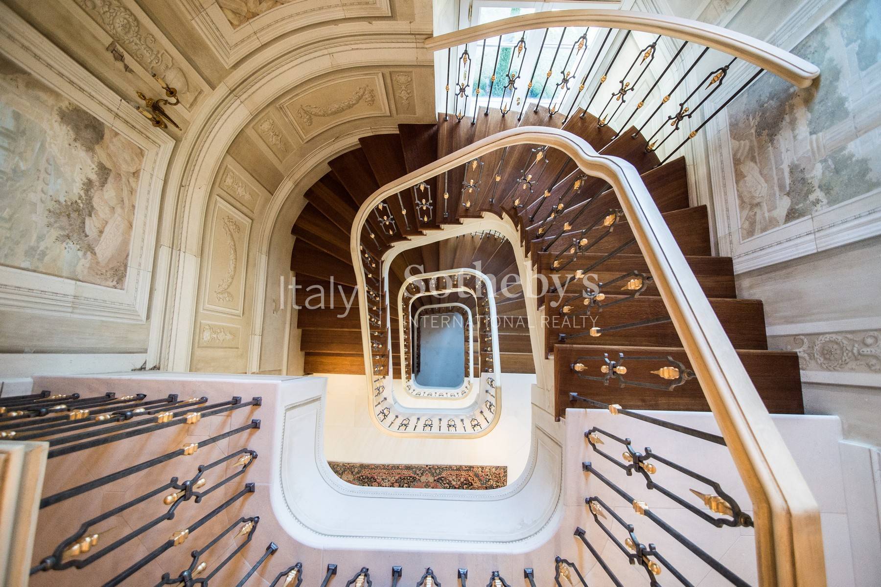  Gorgeous lakefront trophy estate - 物件實景