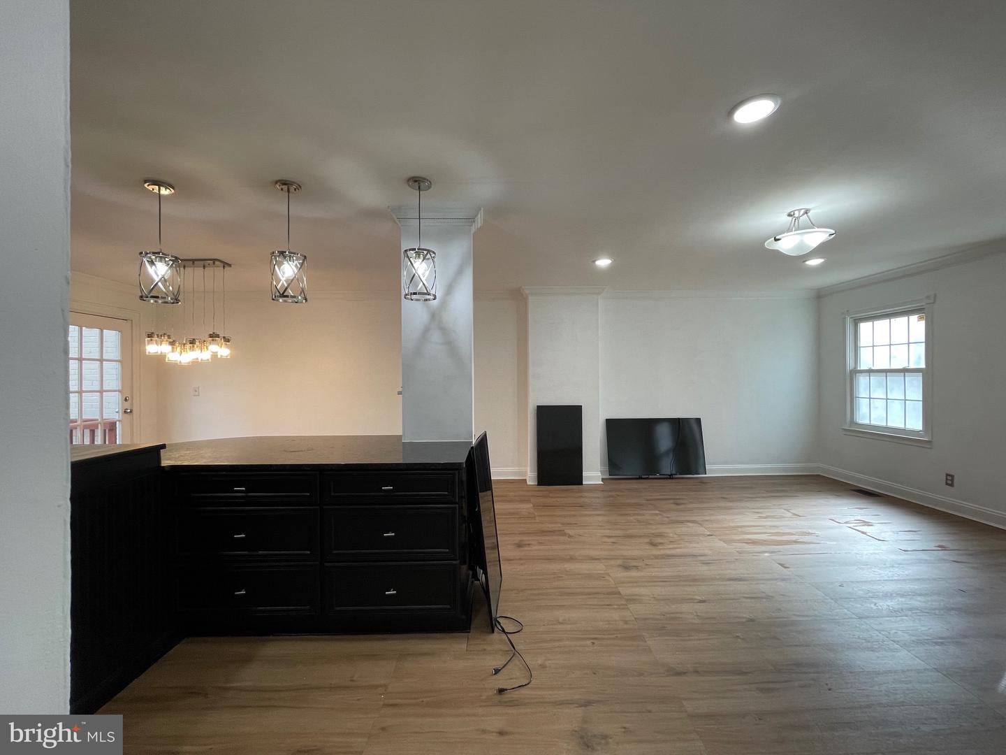 Centreville, Virginia, 20120, United States, 3 Bedrooms Bedrooms, ,2 BathroomsBathrooms,Residential,For Sale,1988924