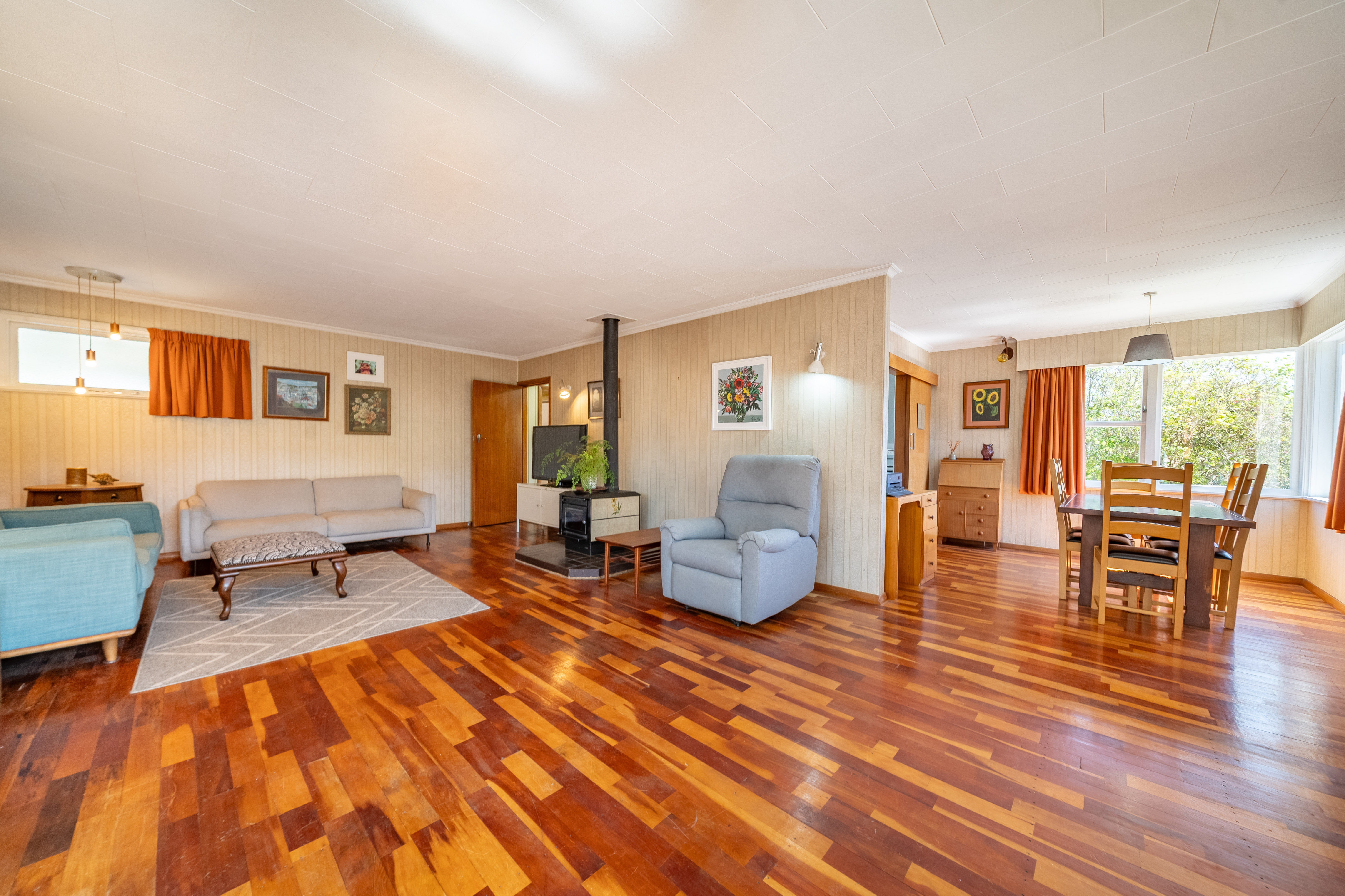  8 Ruru Crescent, Heretaunga, Upper Hutt - 物件實景
