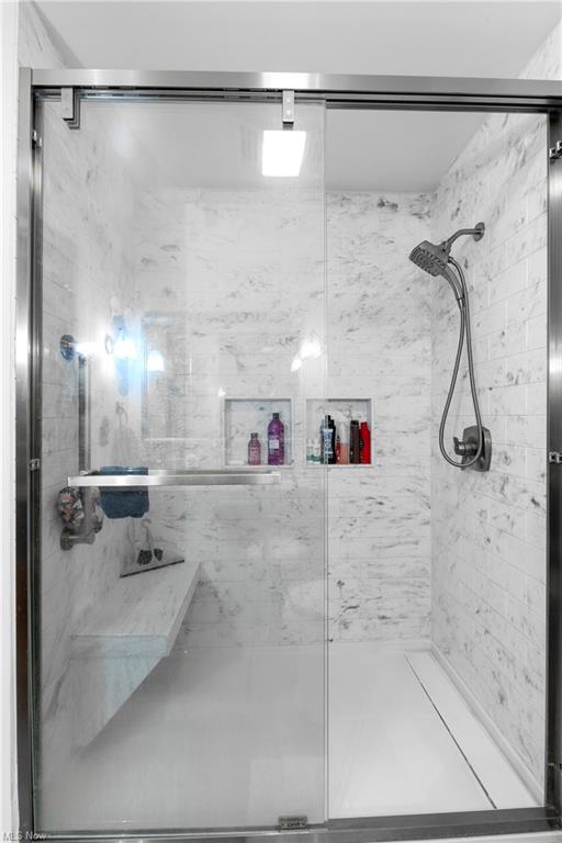 Chester, West Virginia, 26034, United States, 4 Bedrooms Bedrooms, ,3 BathroomsBathrooms,Residential,For Sale,1974553