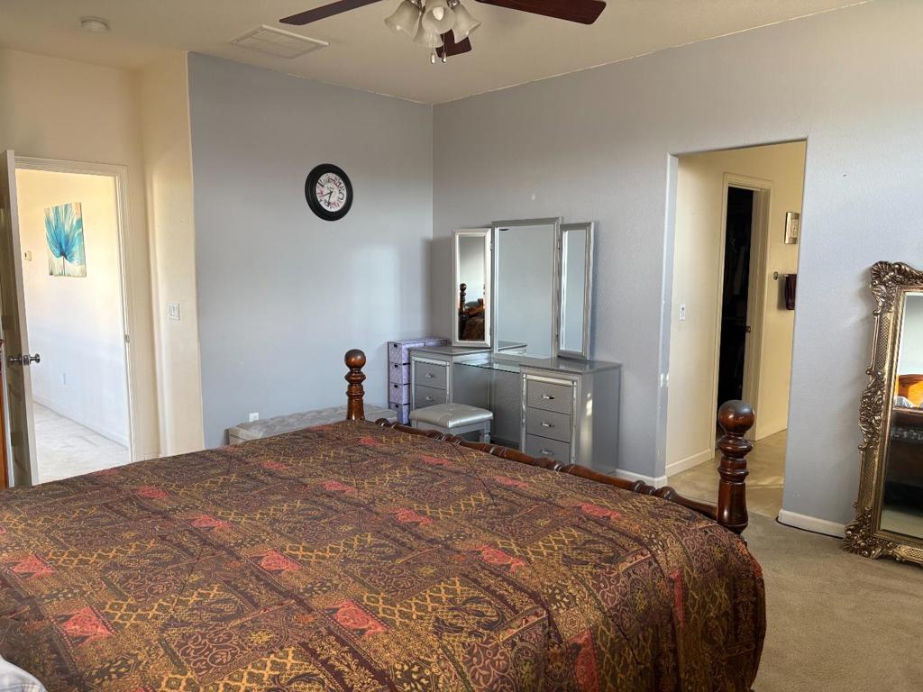 Gilroy, California, 95020, United States, 3 Bedrooms Bedrooms, ,3 BathroomsBathrooms,Residential,For Sale,1825203