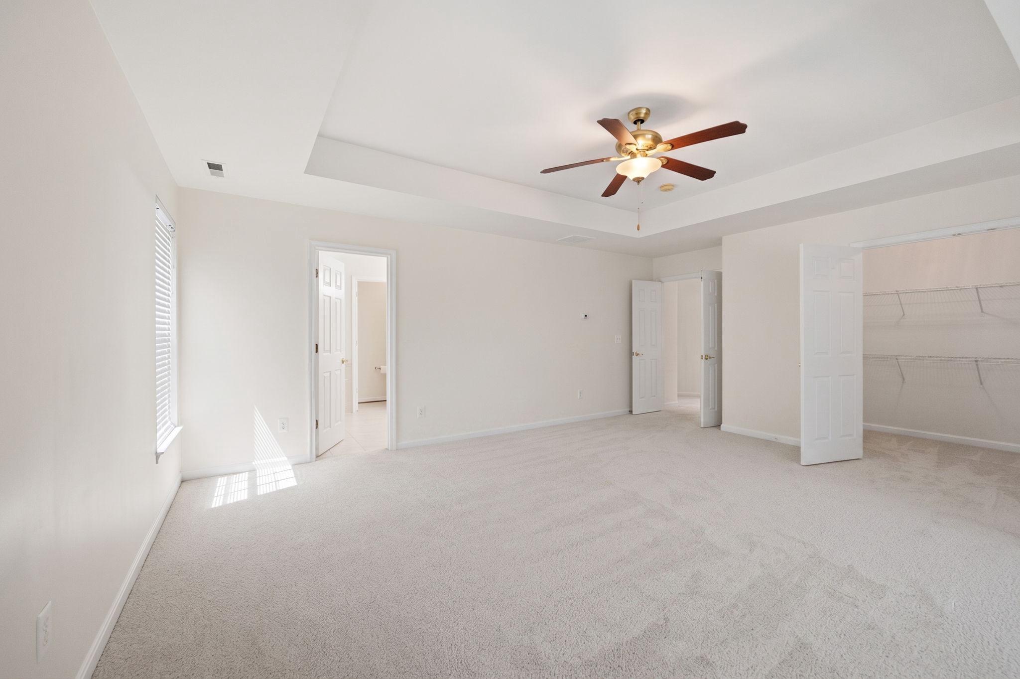 Triangle, Virginia, 22172, United States, 5 Bedrooms Bedrooms, ,4 BathroomsBathrooms,Residential,For Sale,2048381