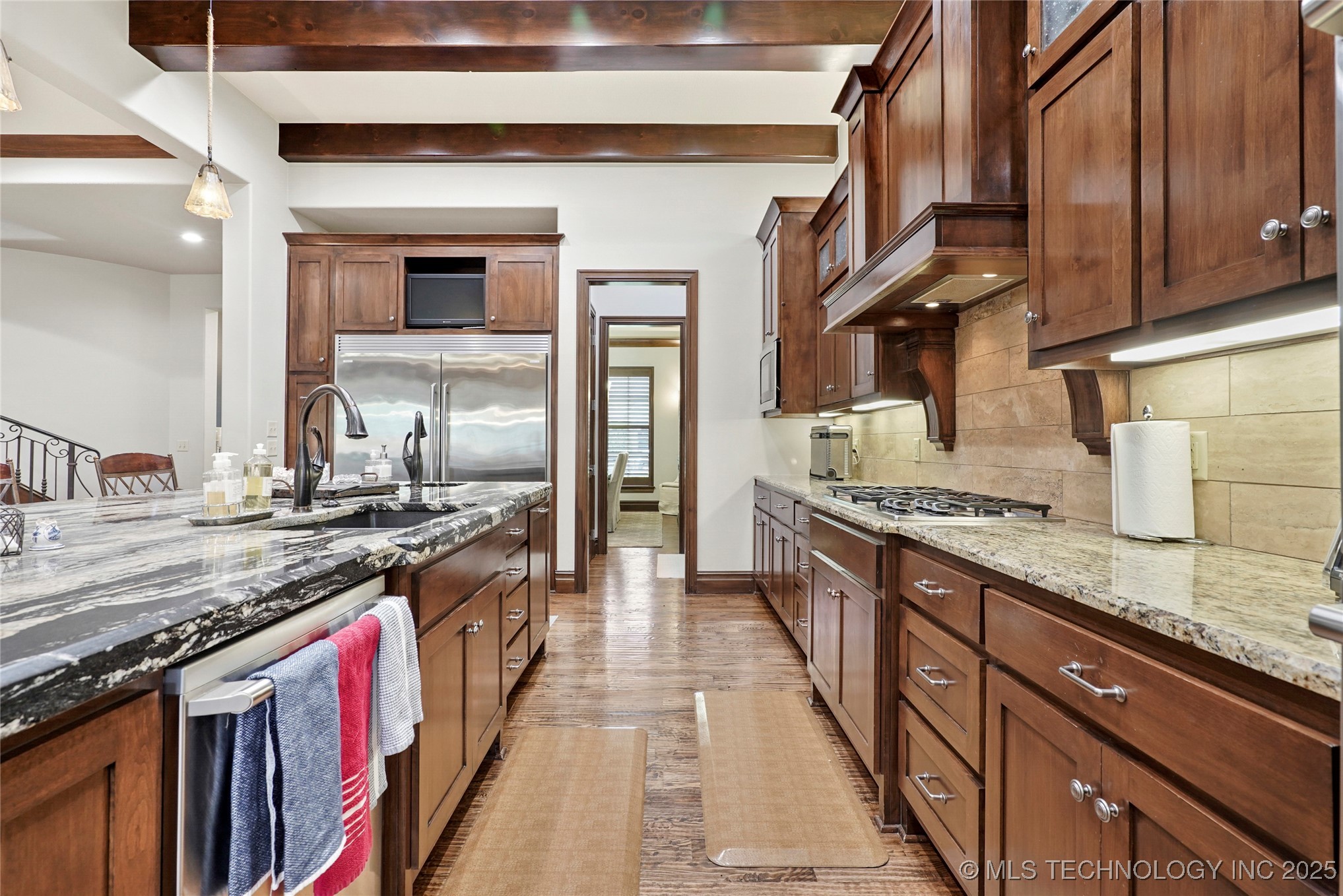 Broken Arrow, Oklahoma, 74011, United States, 5 Bedrooms Bedrooms, ,5 BathroomsBathrooms,Residential,For Sale,1793326