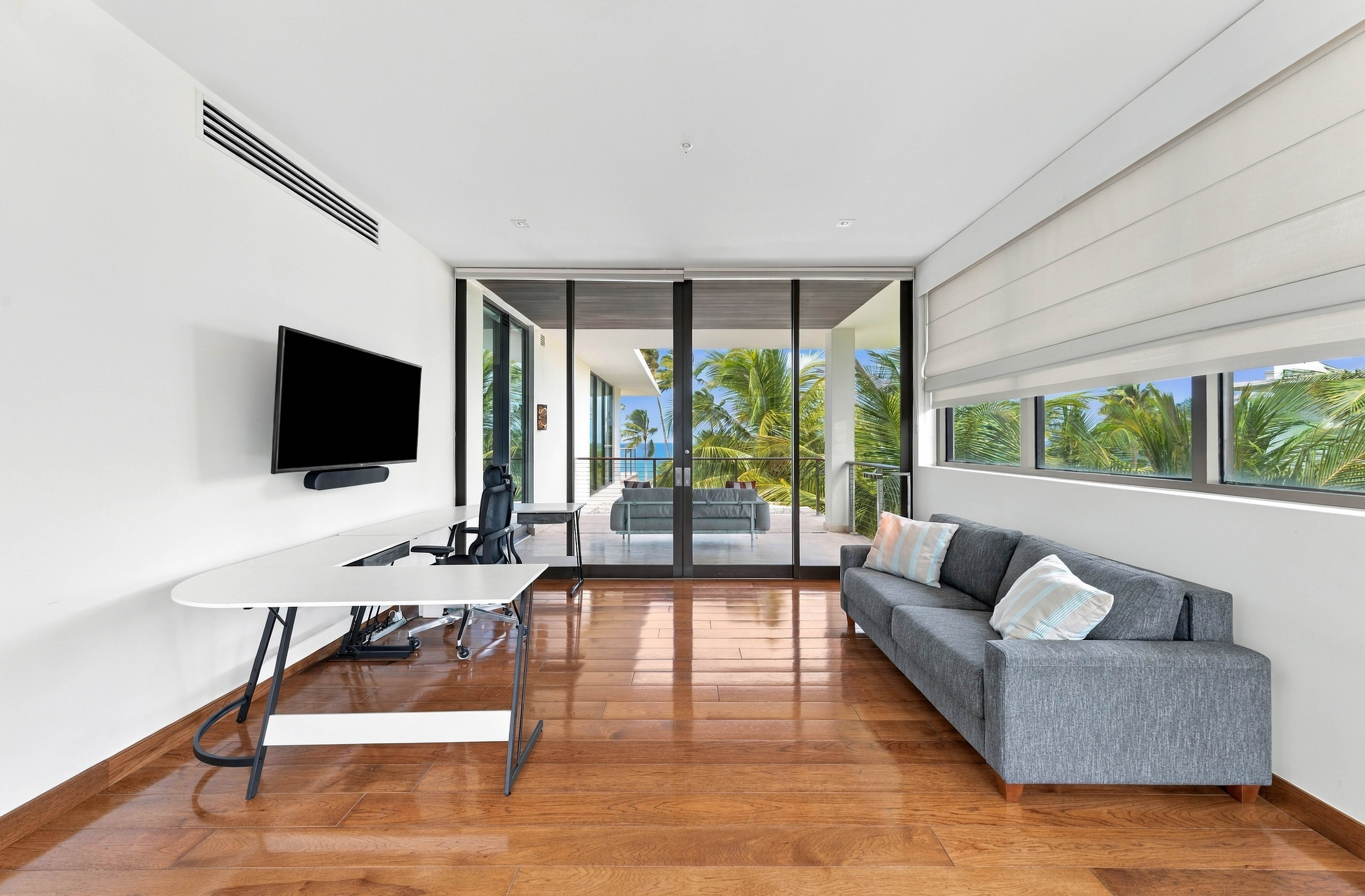  A Distinguished Oceanfront Penthouse on West Beach - 物件實景