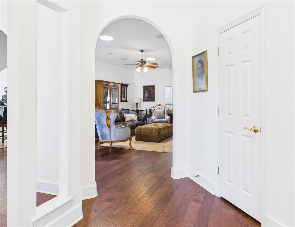 Waxahachie, Texas, 75165, United States, 3 Bedrooms Bedrooms, ,2 BathroomsBathrooms,Residential,For Sale,1977145