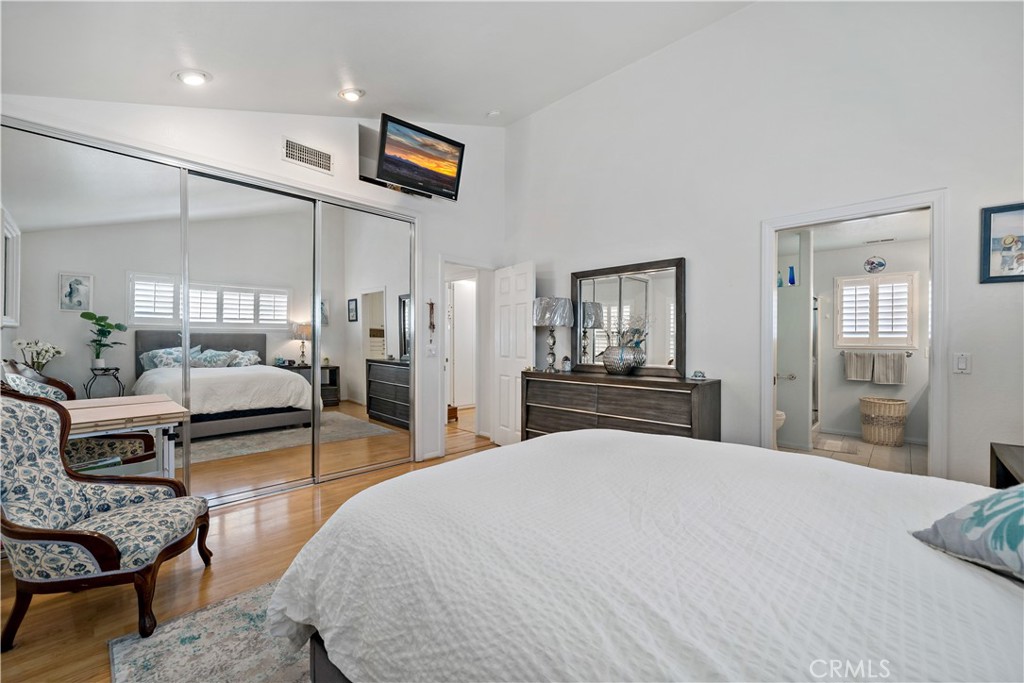 Carlsbad, California, 92011, United States, 2 Bedrooms Bedrooms, ,2 BathroomsBathrooms,Residential,For Sale,1977737