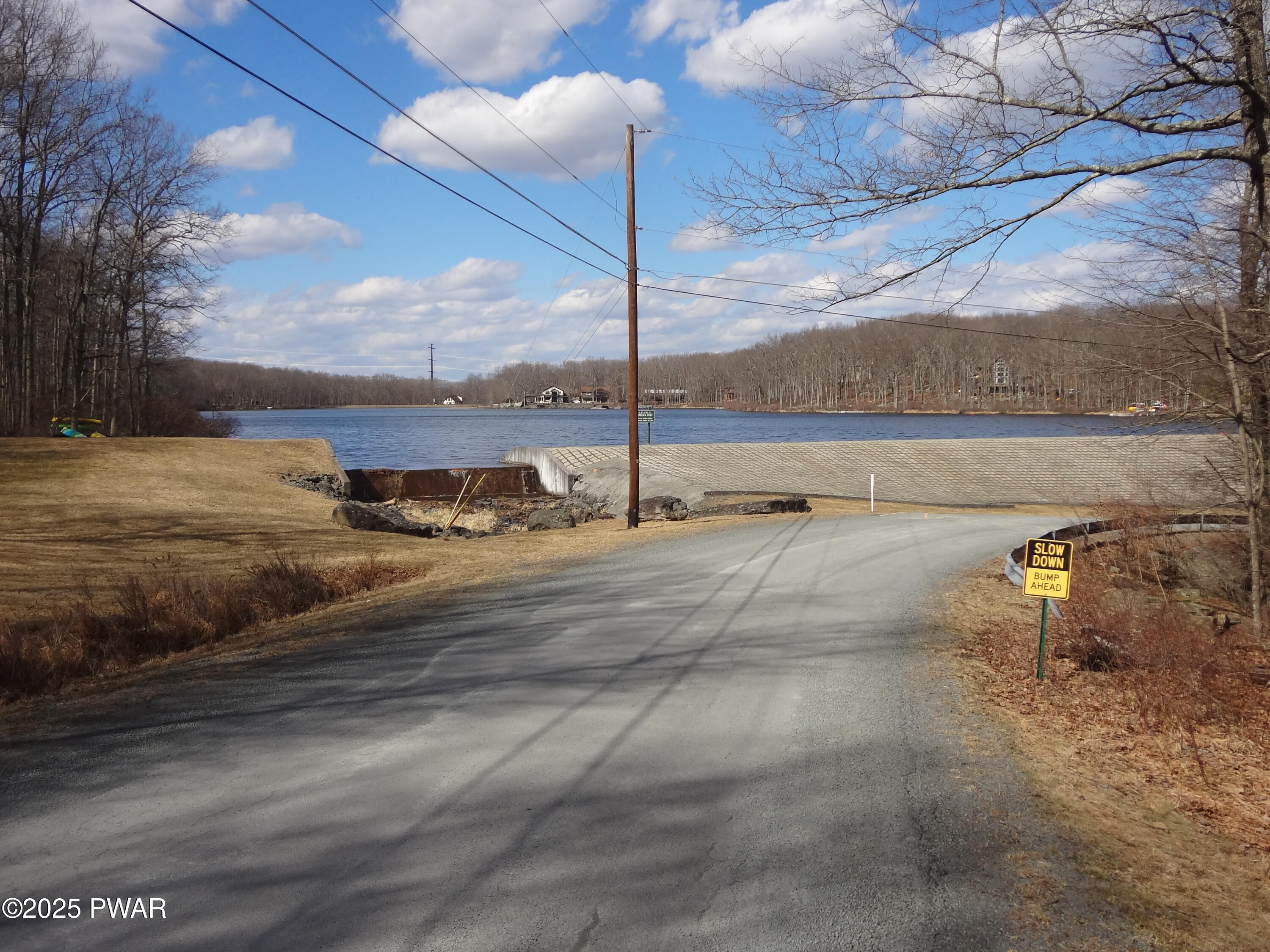 Hawley, Pennsylvania, 18428, United States, 4 Bedrooms Bedrooms, ,3 BathroomsBathrooms,Residential,For Sale,1983271