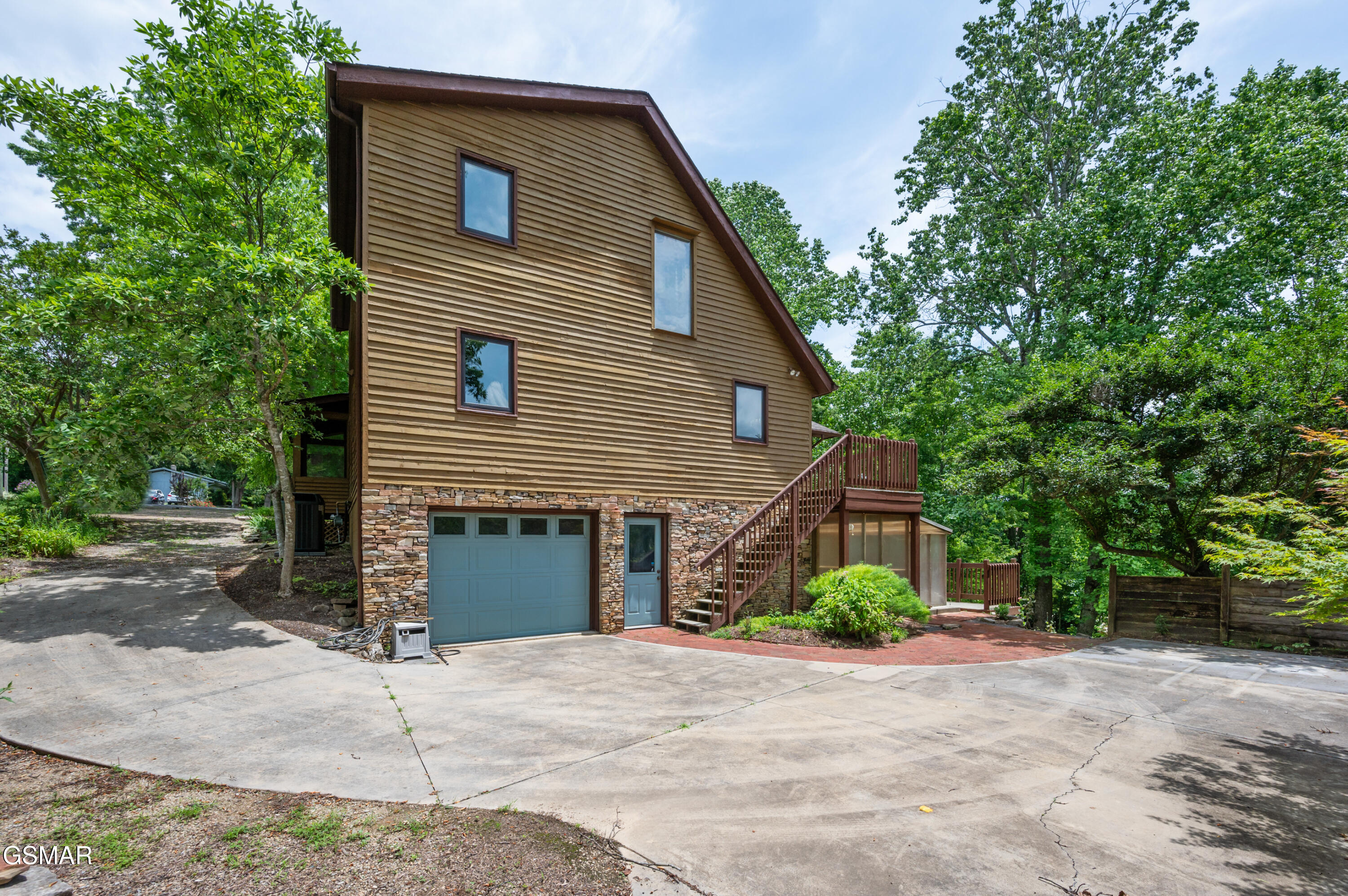 Pigeon Forge, Tennessee, 37863, United States, 3 Bedrooms Bedrooms, ,3 BathroomsBathrooms,Residential,For Sale,1978276