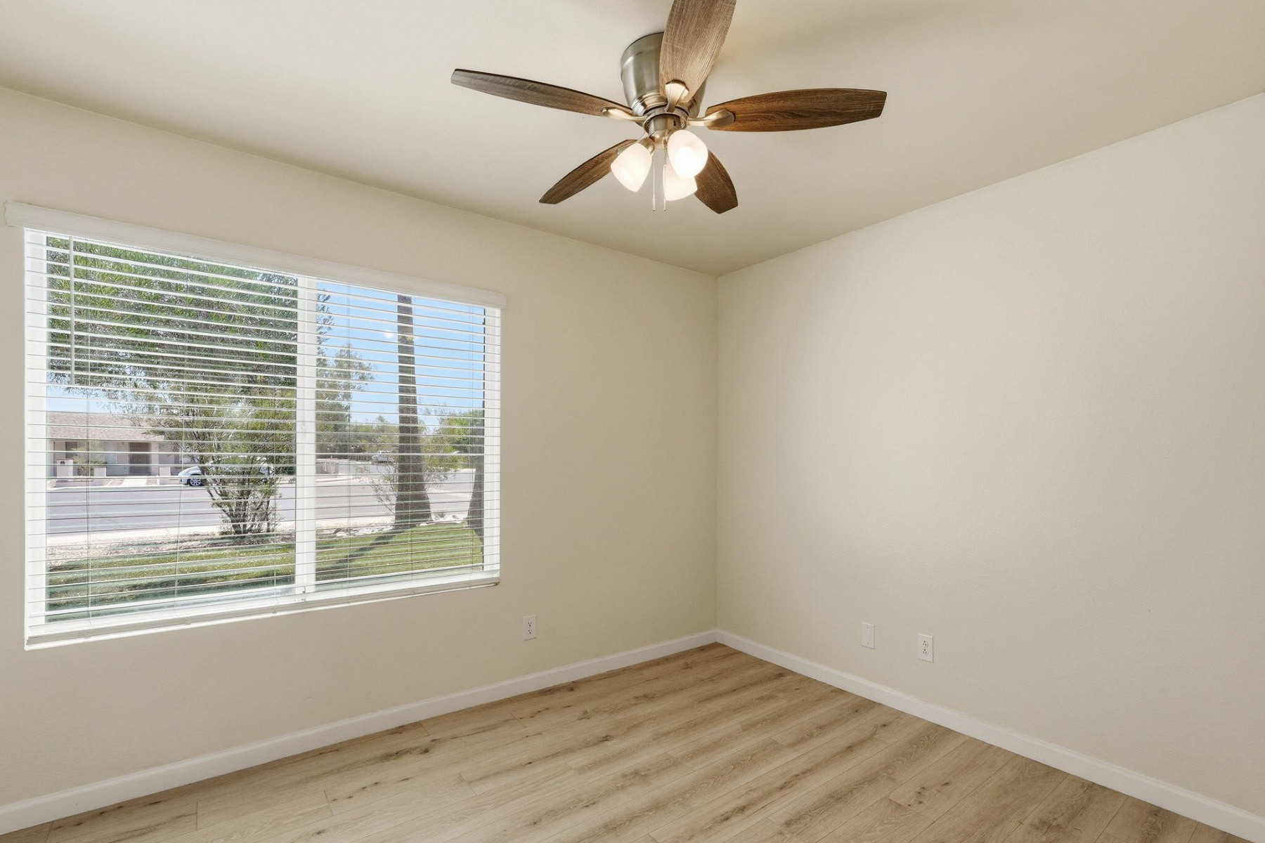  612 W Farmdale Avenue¦Mesa, AZ - 物件實景