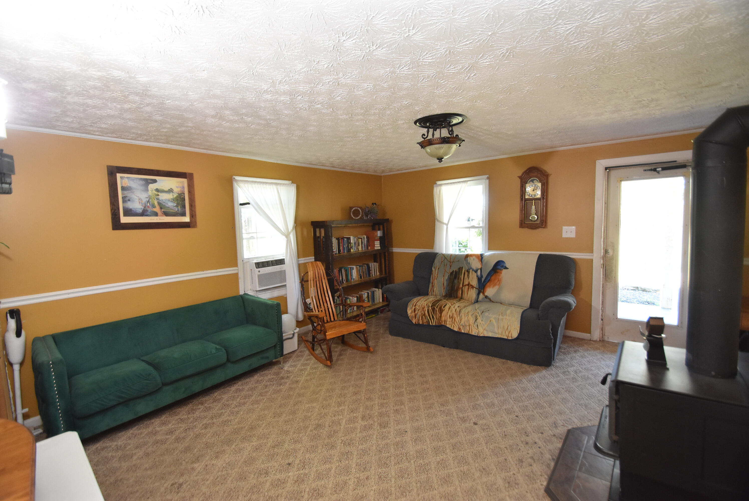 Willisburg, Kentucky, 40078, United States, 4 Bedrooms Bedrooms, ,1 BathroomBathrooms,Residential,For Sale,1962831