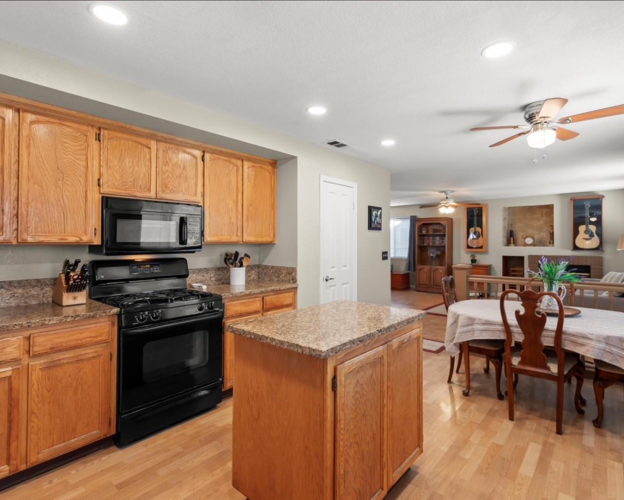 Tracy, California, 95377, United States, 4 Bedrooms Bedrooms, ,3 BathroomsBathrooms,Residential,For Sale,1837940