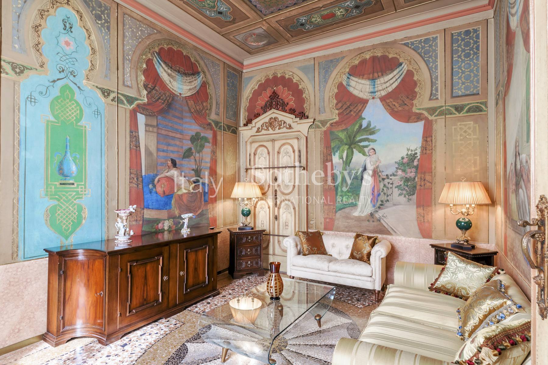  Iconic frescoed residence with terrace in Piazza delle Erbe - 物件實景