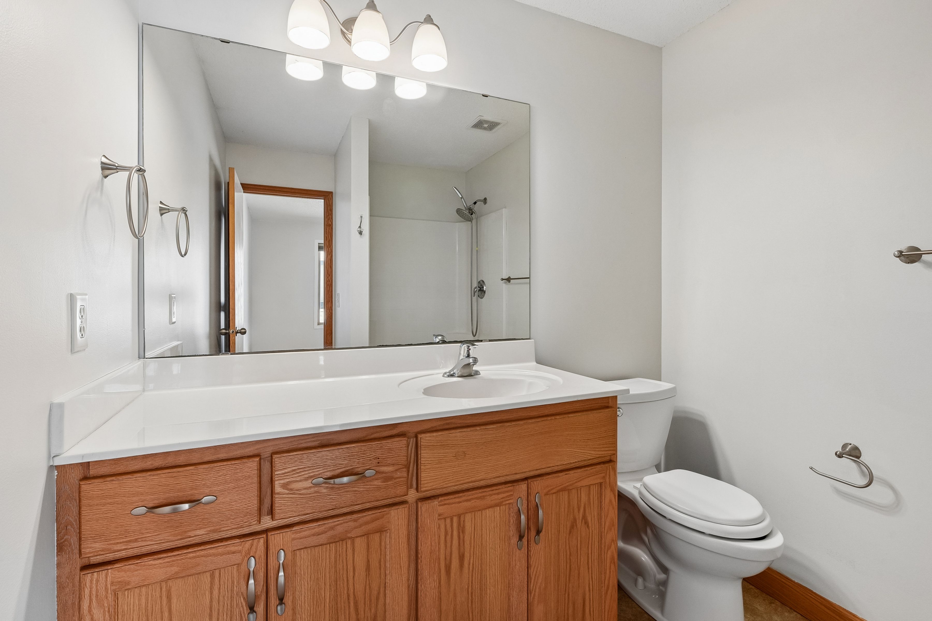  Refreshed Home in Lovely Farmington Location - 物件實景