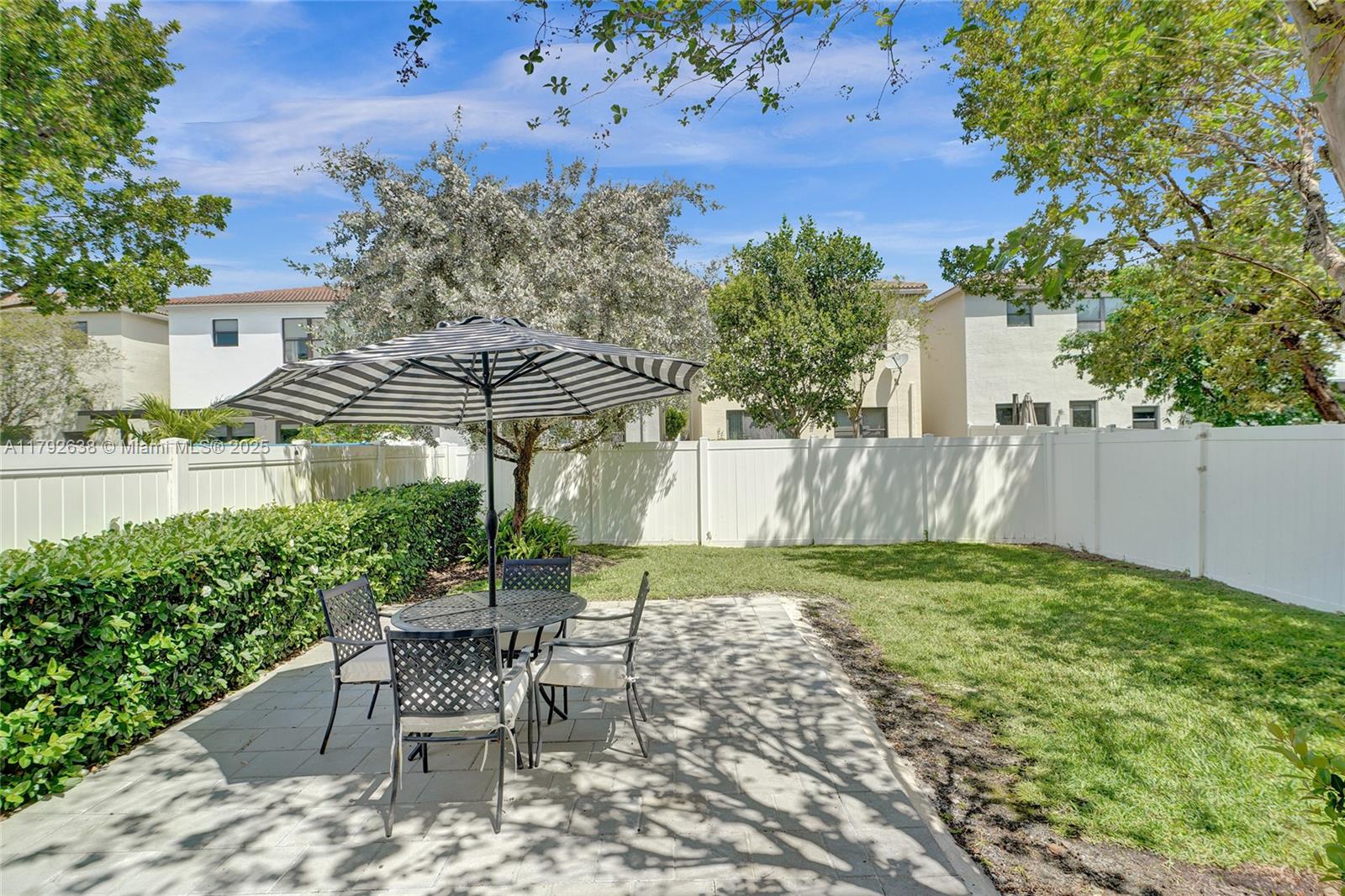 Miami, Florida, 33179, United States, 3 Bedrooms Bedrooms, ,3 BathroomsBathrooms,Residential,For Sale,1787670