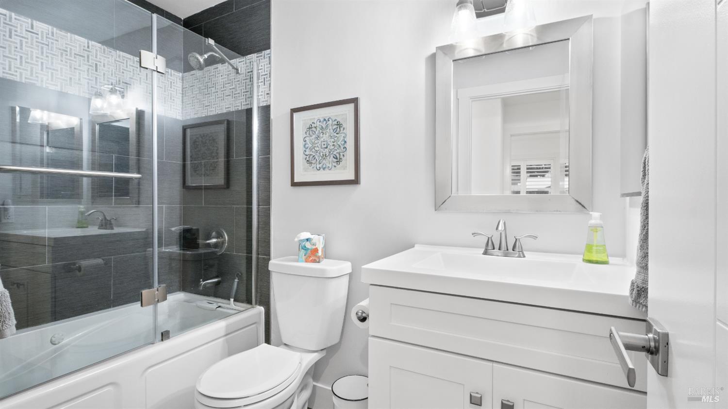 Napa, California, 94559, United States, 3 Bedrooms Bedrooms, ,2 BathroomsBathrooms,Residential,For Sale,1911300