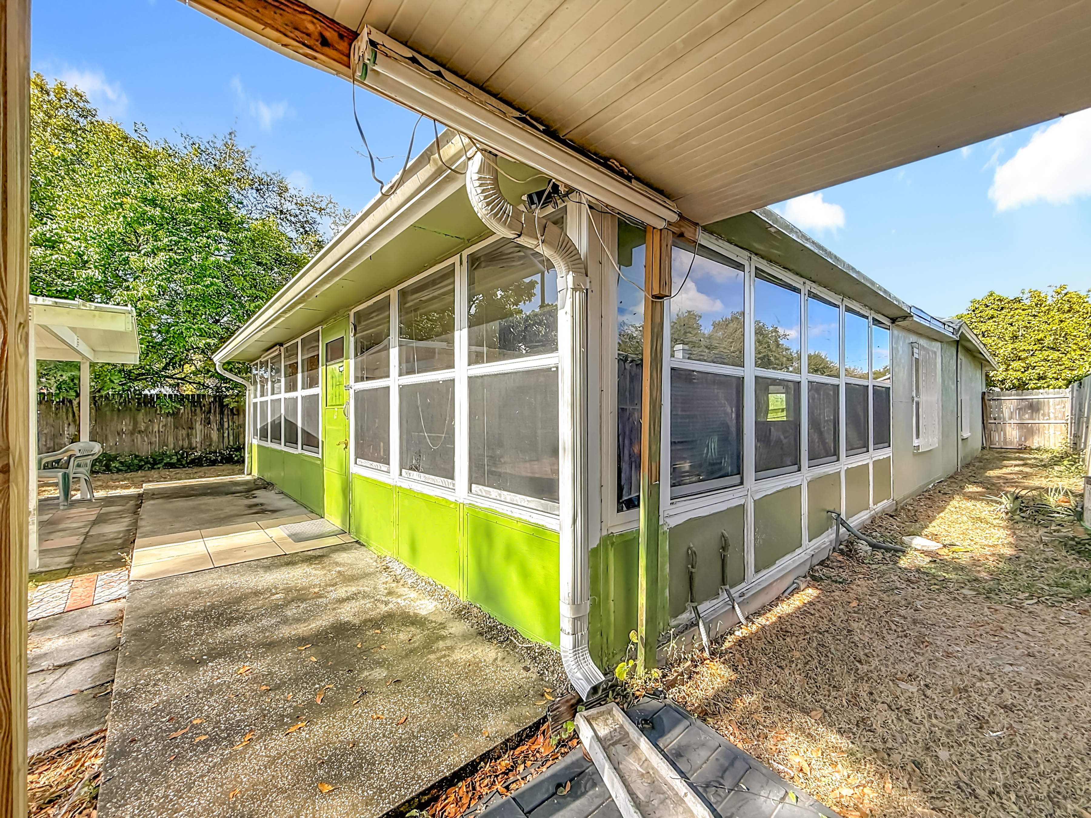 St. Petersburg, Florida, 33713, United States, 4 Bedrooms Bedrooms, ,2 BathroomsBathrooms,Residential,For Sale,2005721