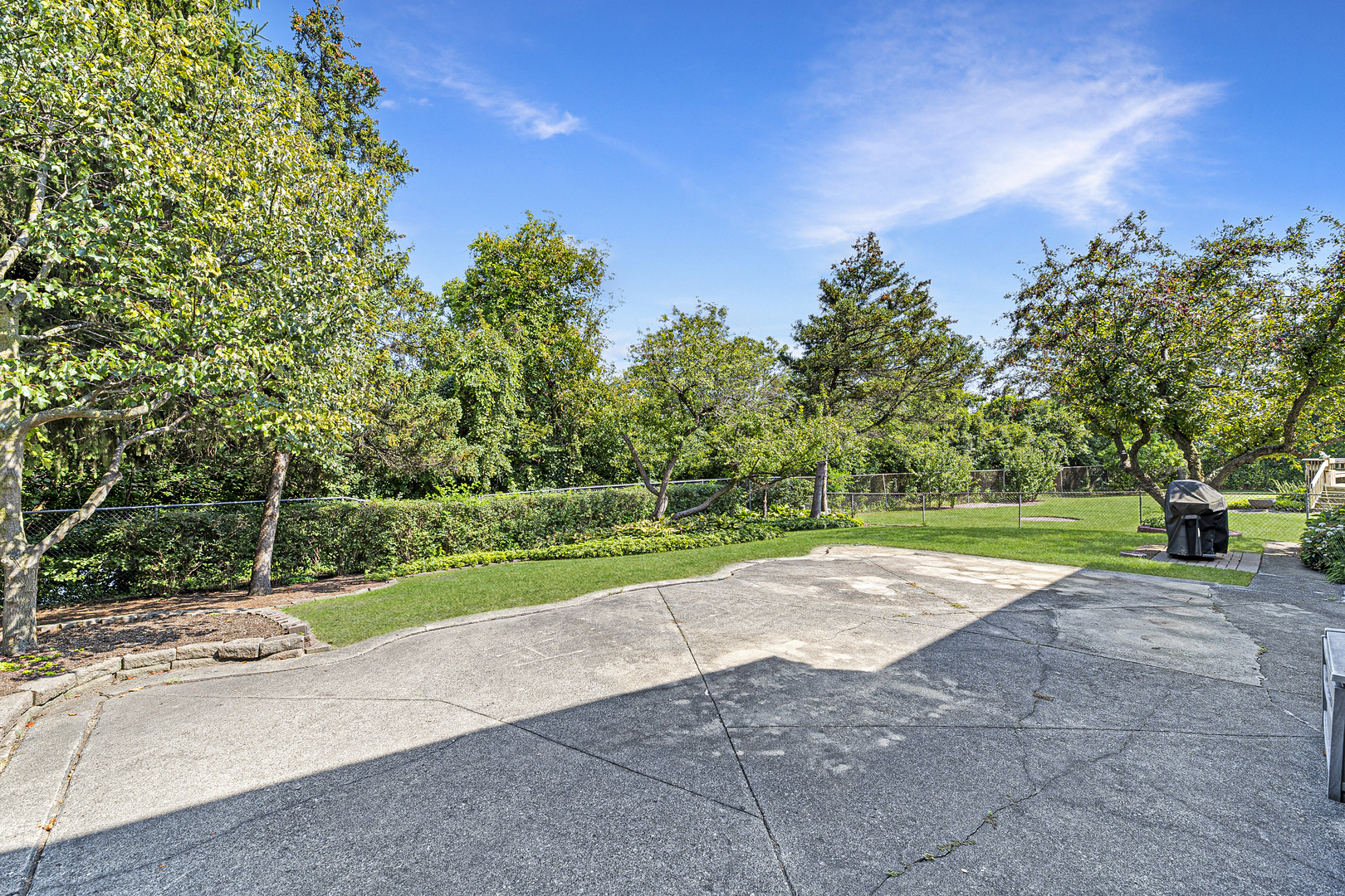 Glenview, Illinois, 60026, United States, 5 Bedrooms Bedrooms, ,3 BathroomsBathrooms,Residential,For Sale,1940344