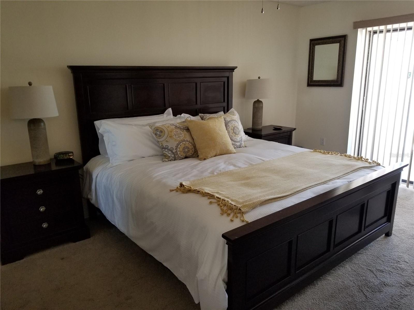 CLEARWATER BEACH, Florida, 33767, United States, 2 Bedrooms Bedrooms, ,2 BathroomsBathrooms,Residential,For Sale,1982675