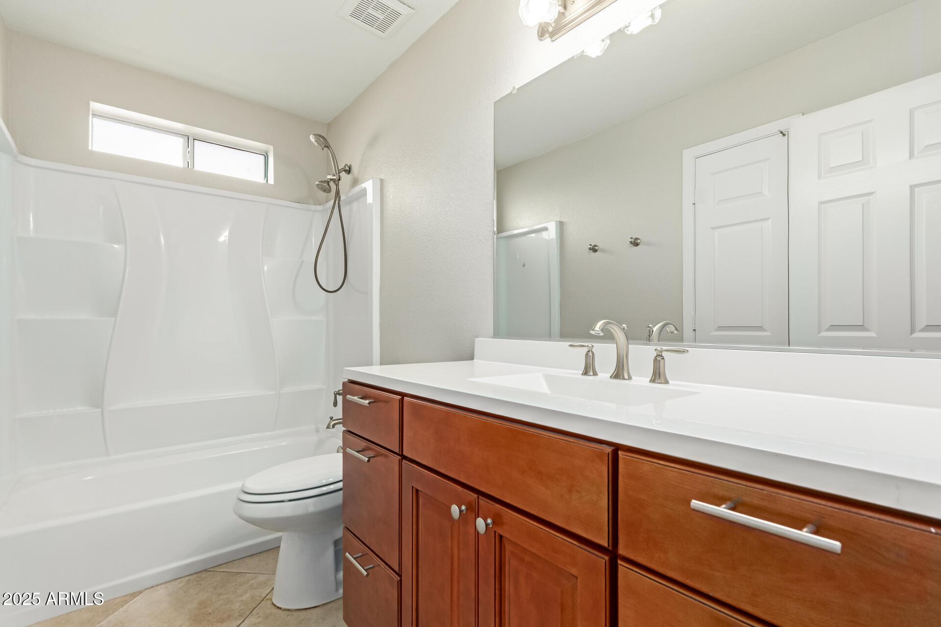Peoria, Arizona, 85381, United States, 4 Bedrooms Bedrooms, ,3 BathroomsBathrooms,Residential,For Sale,1927845