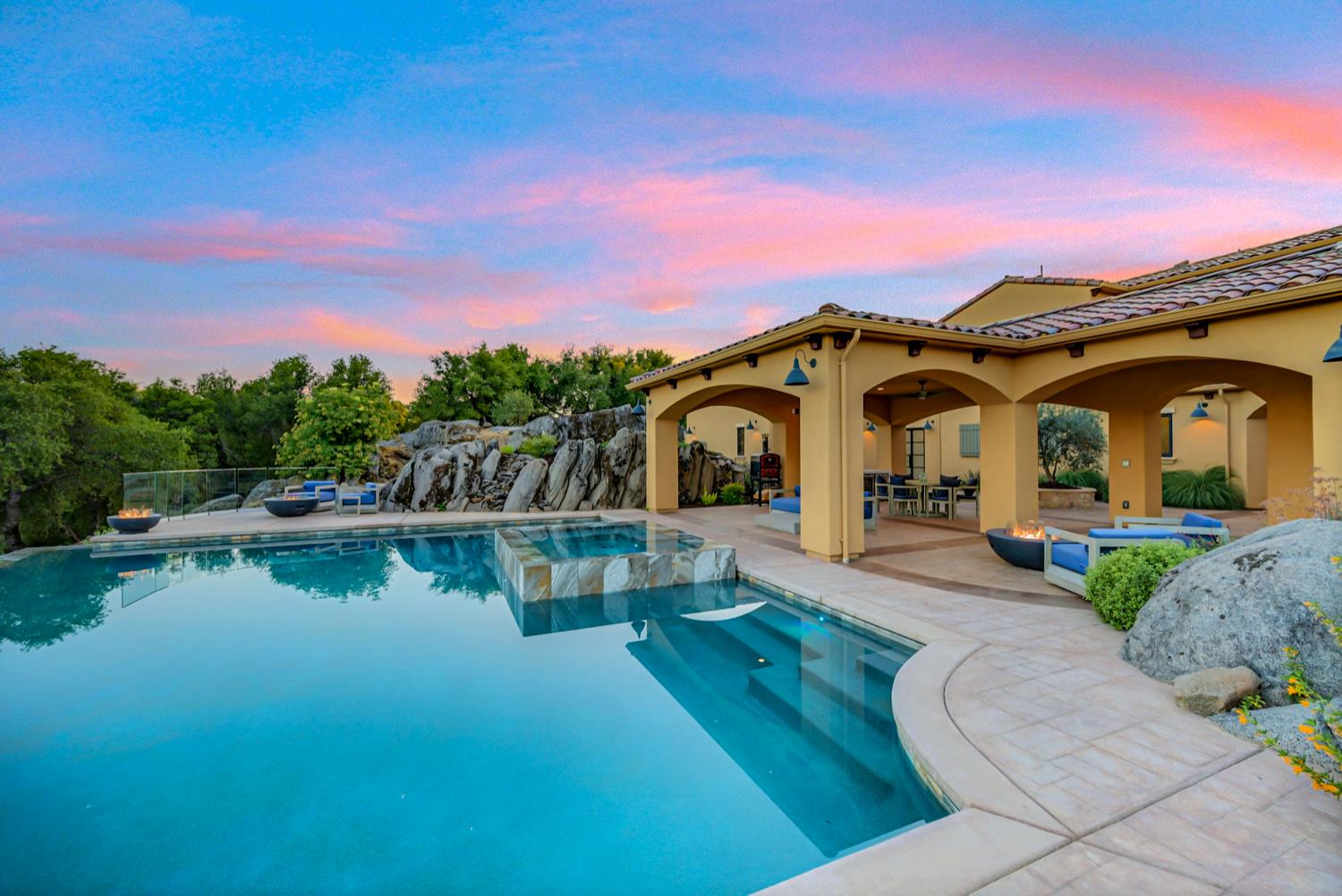 Loomis, California, 95650, United States, 6 Bedrooms Bedrooms, ,6 BathroomsBathrooms,Residential,For Sale,1908935