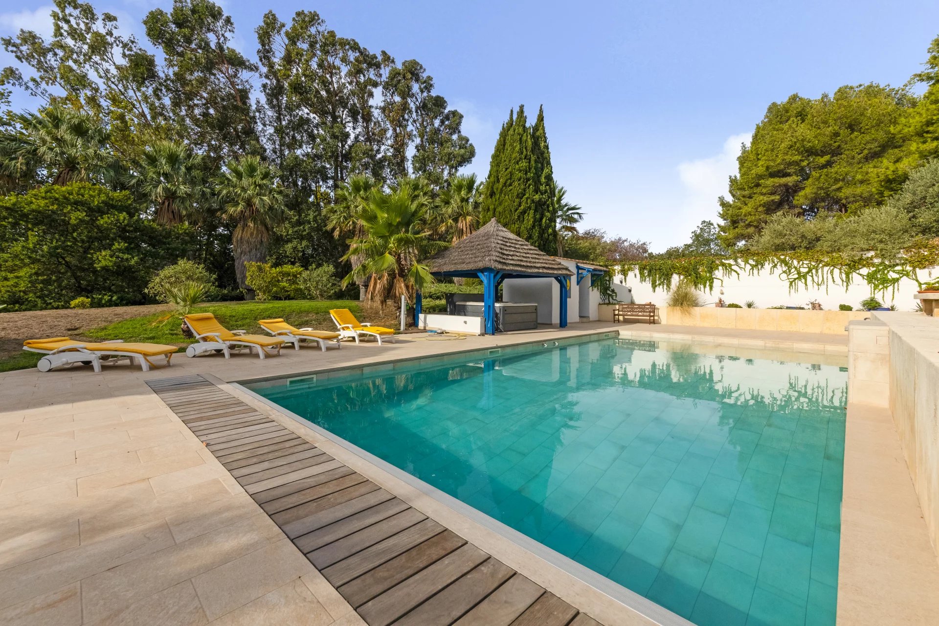 Perpignan, Occitanie, 66000, FR, 5 Bedrooms Bedrooms, ,1 BathroomBathrooms,Residential,For Sale,1623279