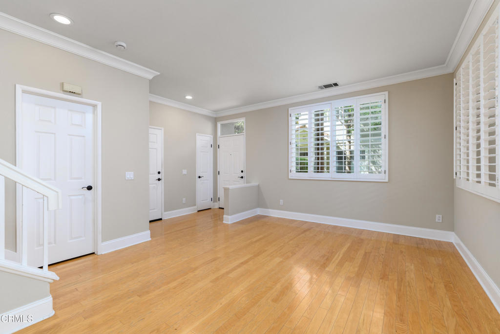 Camarillo, California, 93012, United States, 2 Bedrooms Bedrooms, ,2 BathroomsBathrooms,Residential,For Sale,1981052