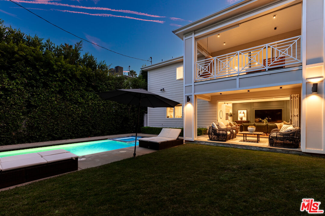 Los Angeles, California, 90046, United States, 5 Bedrooms Bedrooms, ,5 BathroomsBathrooms,Residential,For Sale,1932208
