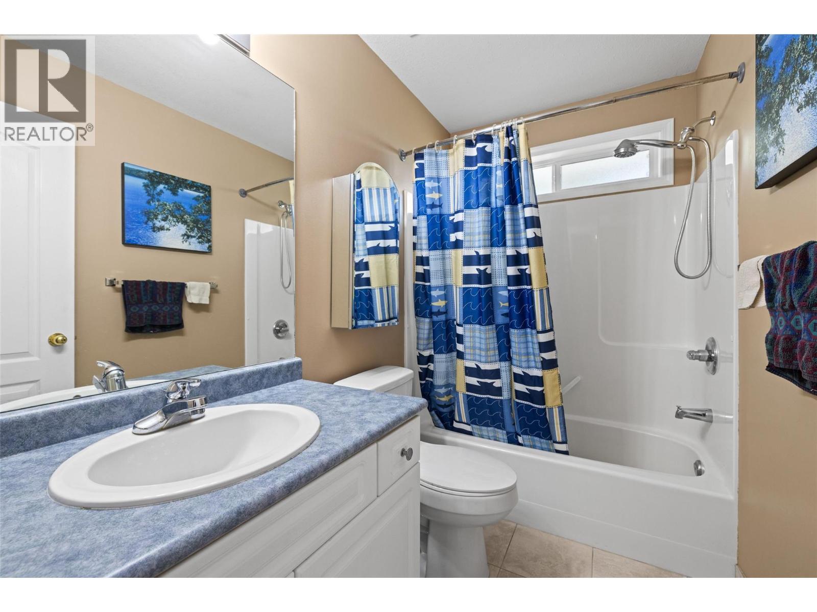 LAKE COUNTRY, British Columbia, V4V 1J1, CA, 5 Bedrooms Bedrooms, ,3 BathroomsBathrooms,Residential,For Sale,1950737