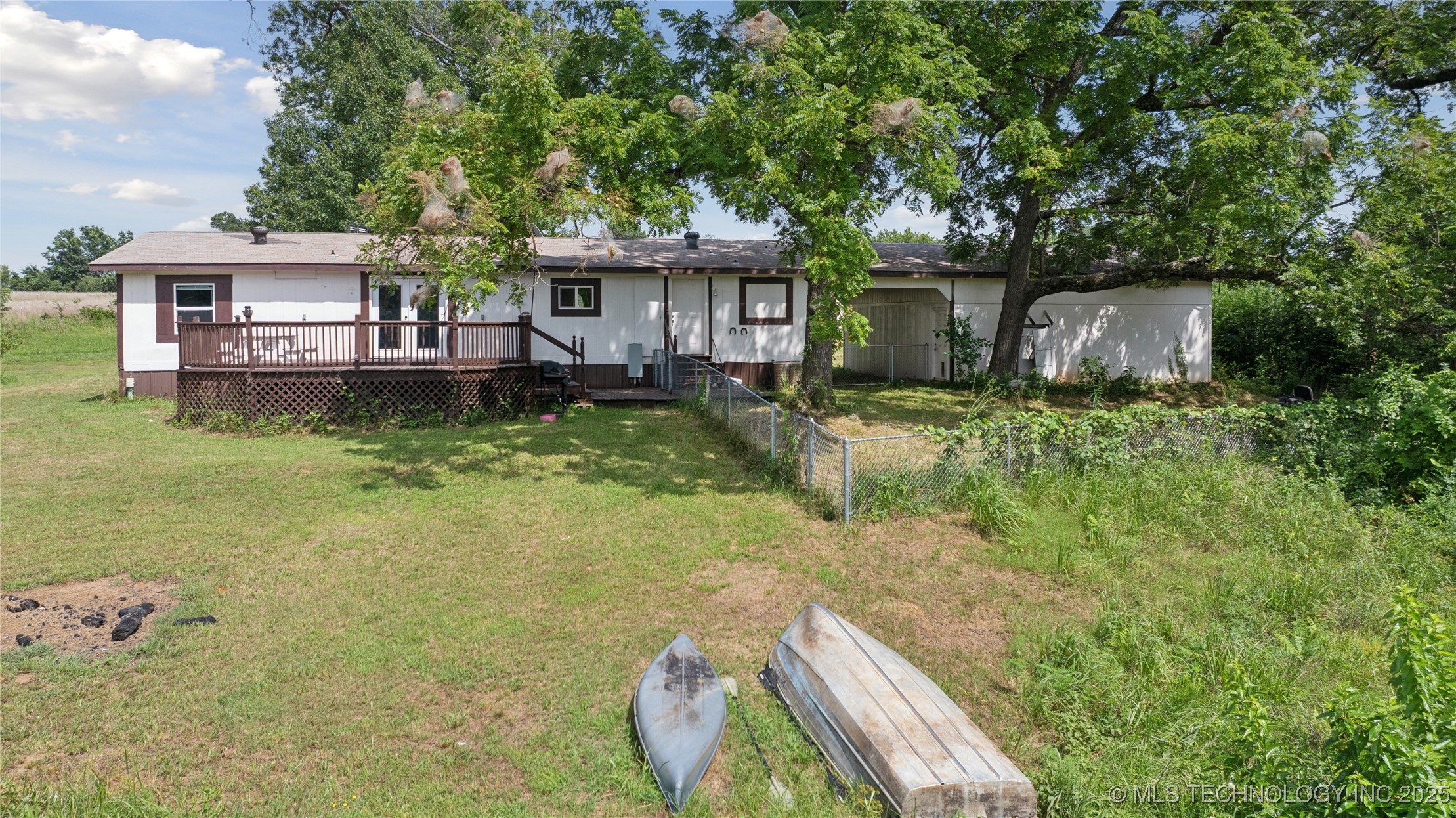 Henryetta, Oklahoma, 74437, United States, 3 Bedrooms Bedrooms, ,2 BathroomsBathrooms,Residential,For Sale,1907675