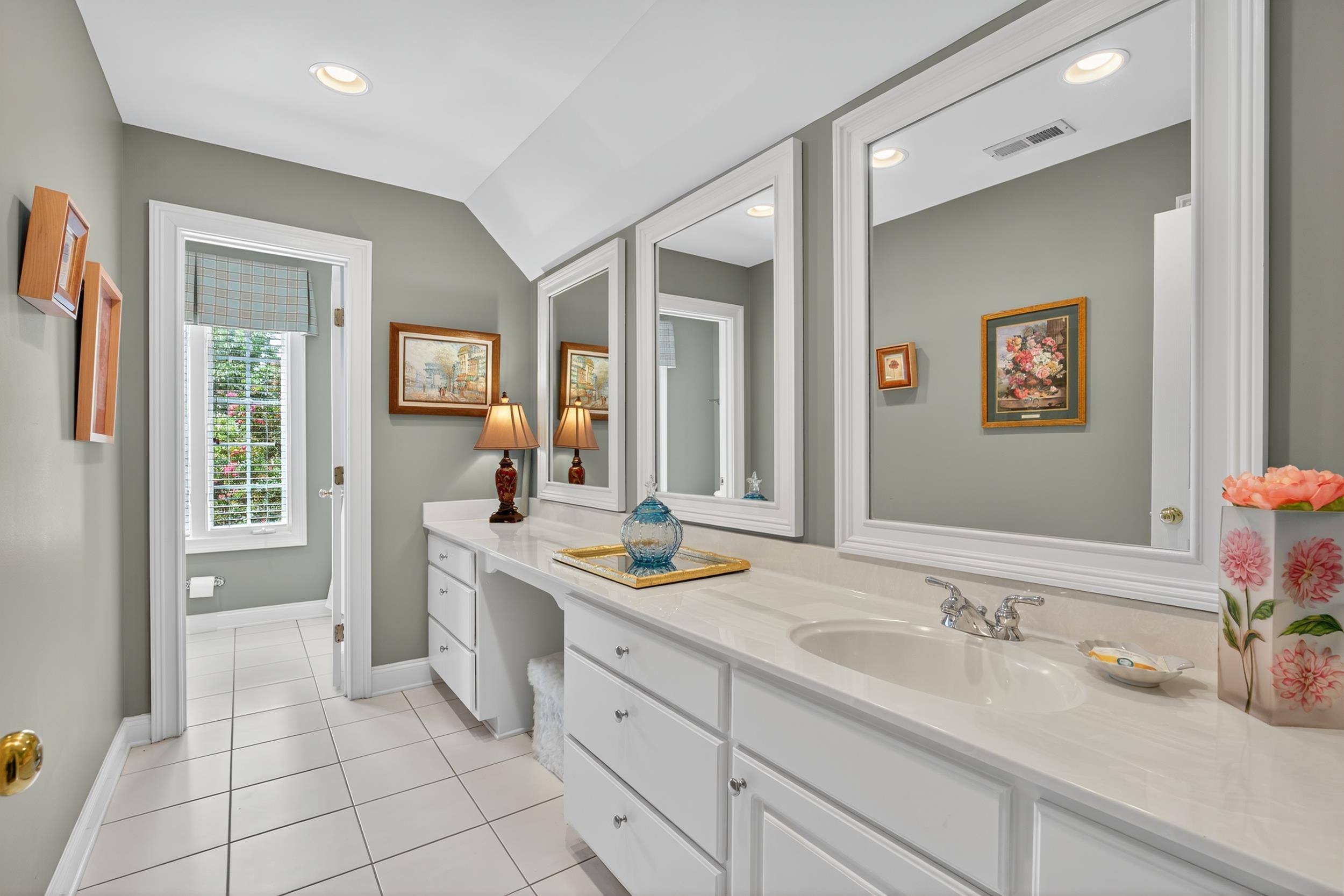 Spartanburg, South Carolina, 29306, United States, 4 Bedrooms Bedrooms, ,4 BathroomsBathrooms,Residential,For Sale,1916730