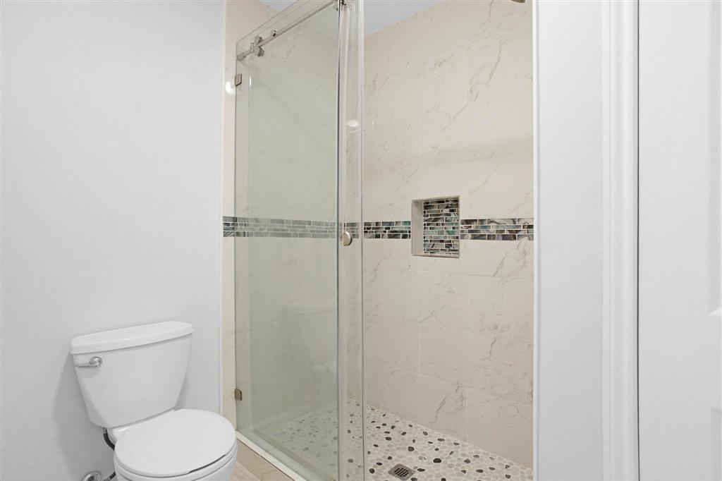 Lake Charles, Louisiana, 70605, United States, 4 Bedrooms Bedrooms, ,4 BathroomsBathrooms,Residential,For Sale,1979416