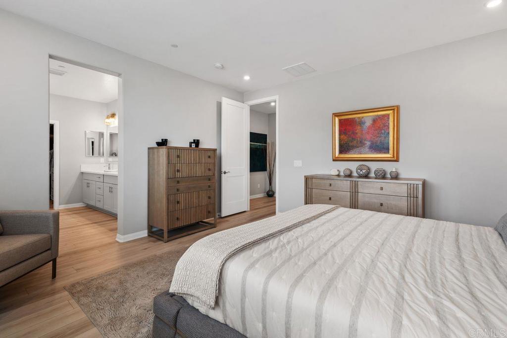 Oceanside, California, 92056, United States, 5 Bedrooms Bedrooms, ,4 BathroomsBathrooms,Residential,For Sale,1766763