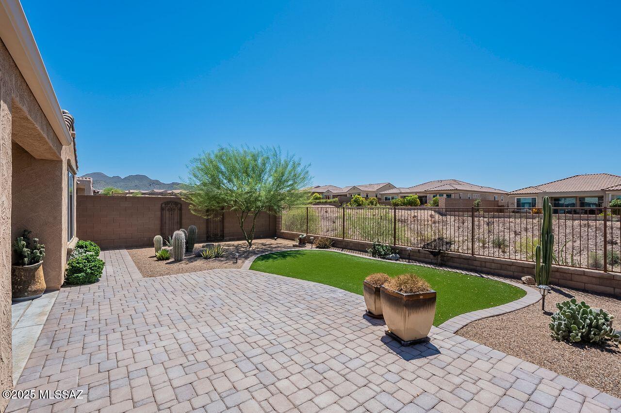 Marana, Arizona, 85658, United States, 2 Bedrooms Bedrooms, ,2 BathroomsBathrooms,Residential,For Sale,1902069