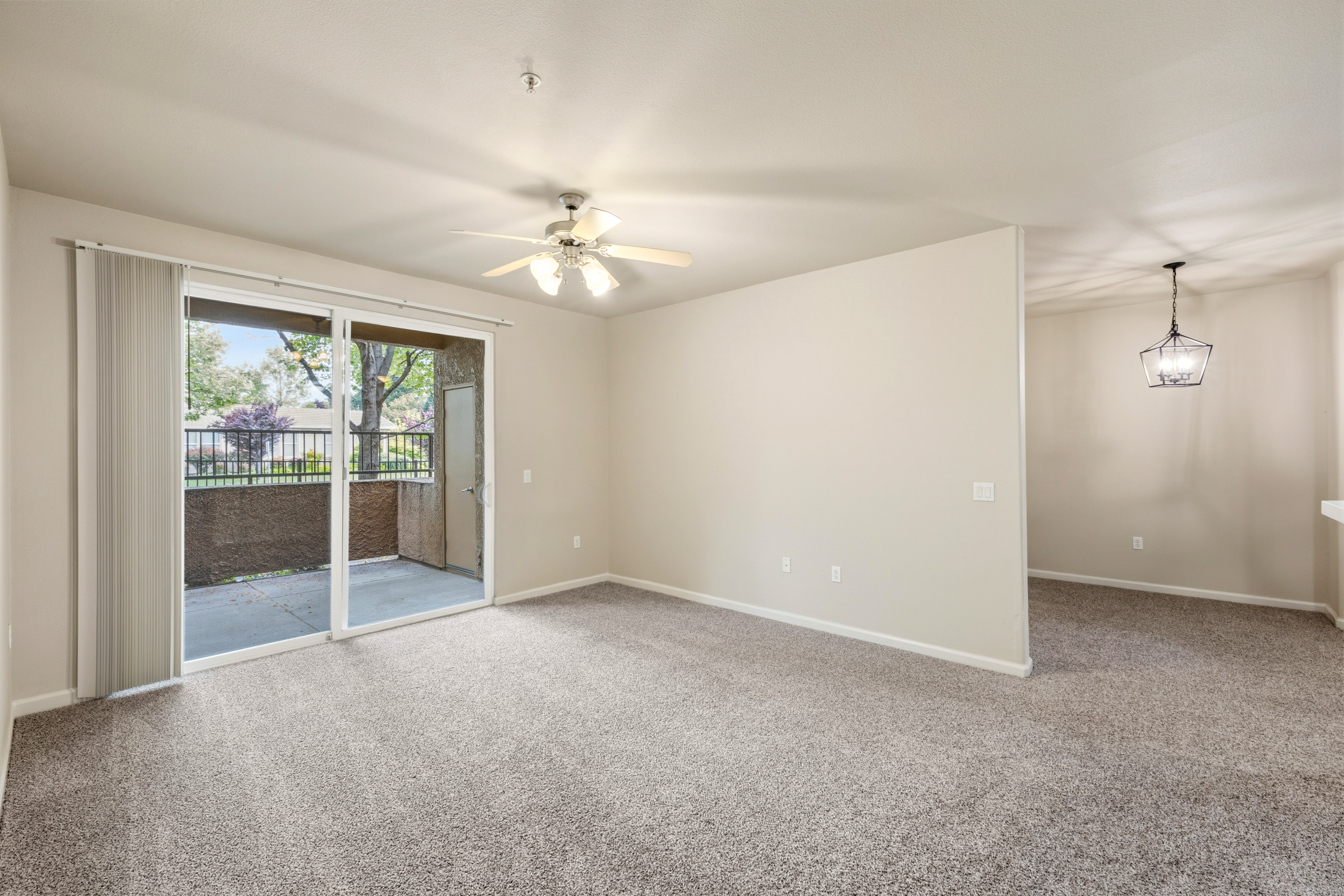  1900 Danbrook Drive, Sacramento, CA 95835 - 物件實景